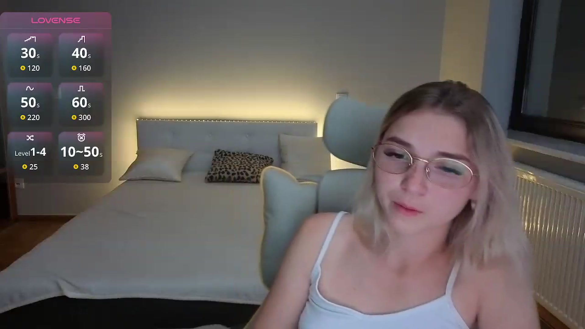 Gallery image thumbnail from Daisyy's myfreecams stream on, 08/26/2026, 23:15 image 9 of 20