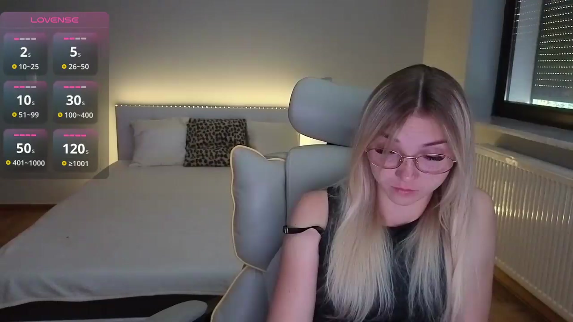 Gallery image thumbnail from Daisyy's myfreecams stream on, 08/27/2026, 16:38 image 19 of 20