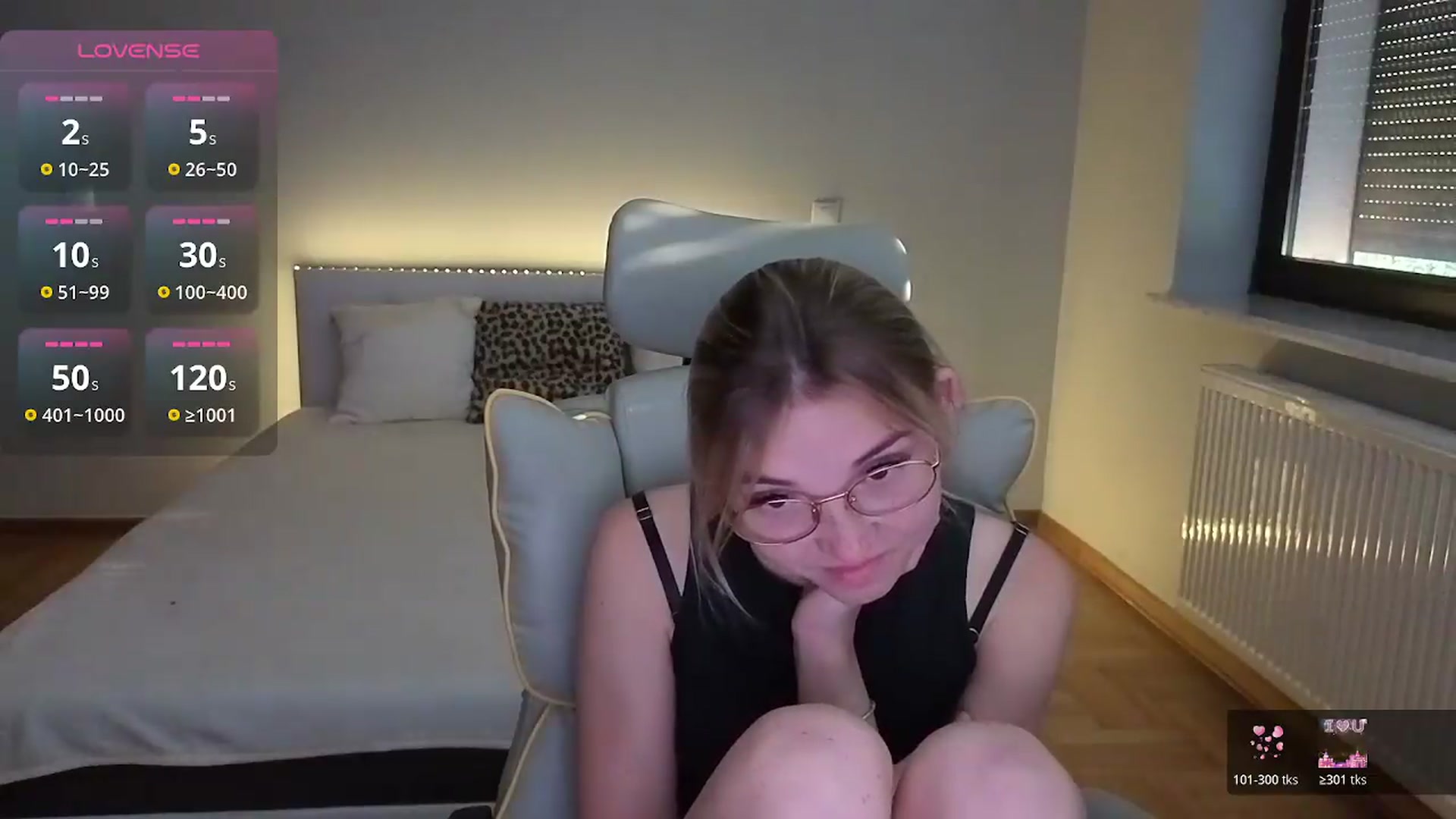 Gallery image thumbnail from Daisyy's myfreecams stream on, 08/27/2026, 16:38 image 6 of 20