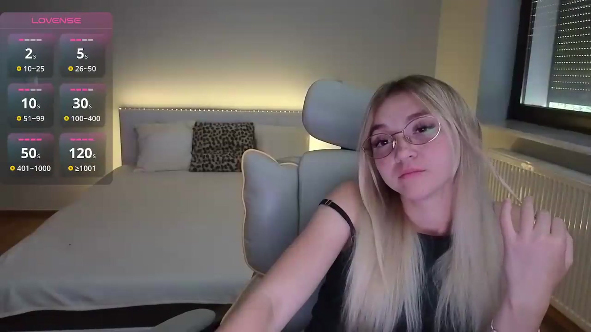 Gallery image thumbnail from Daisyy's myfreecams stream on, 08/27/2026, 16:38 image 17 of 20