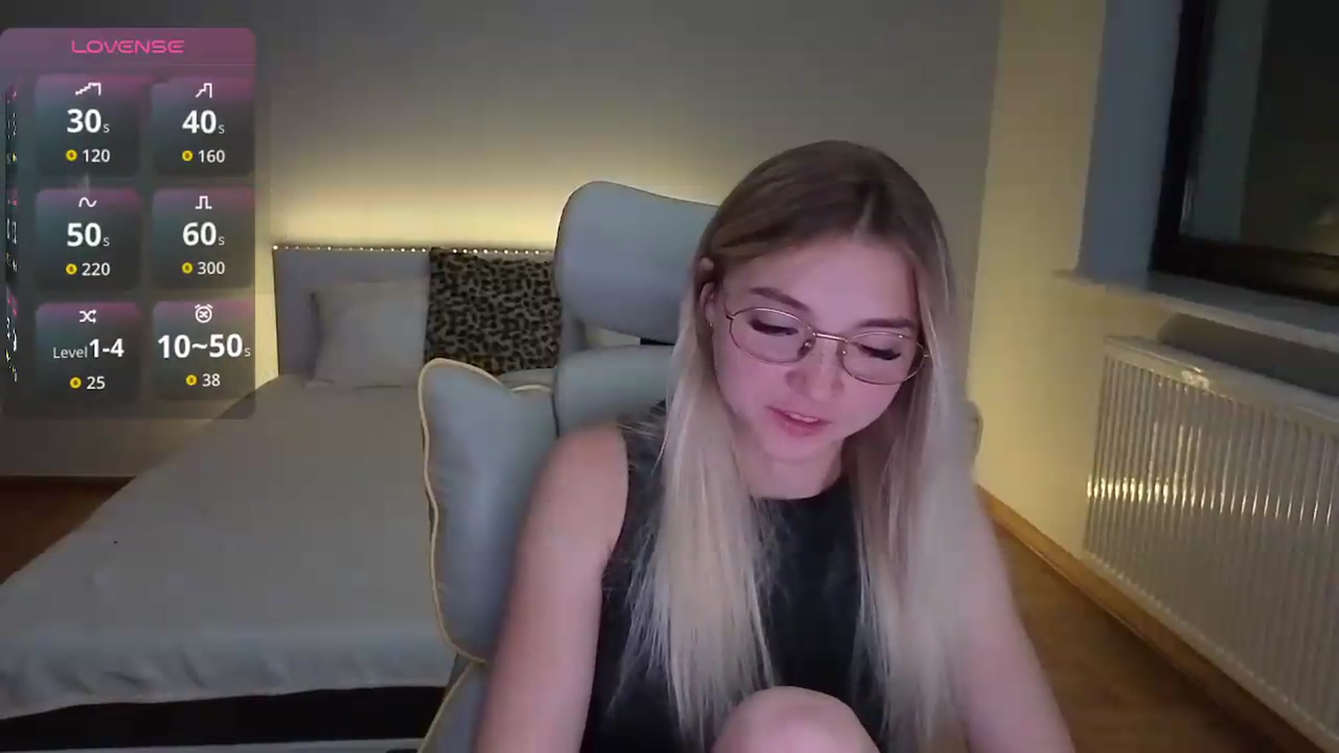 Gallery image thumbnail from Daisyy's myfreecams stream on, 08/27/2026, 18:36 image 10 of 20