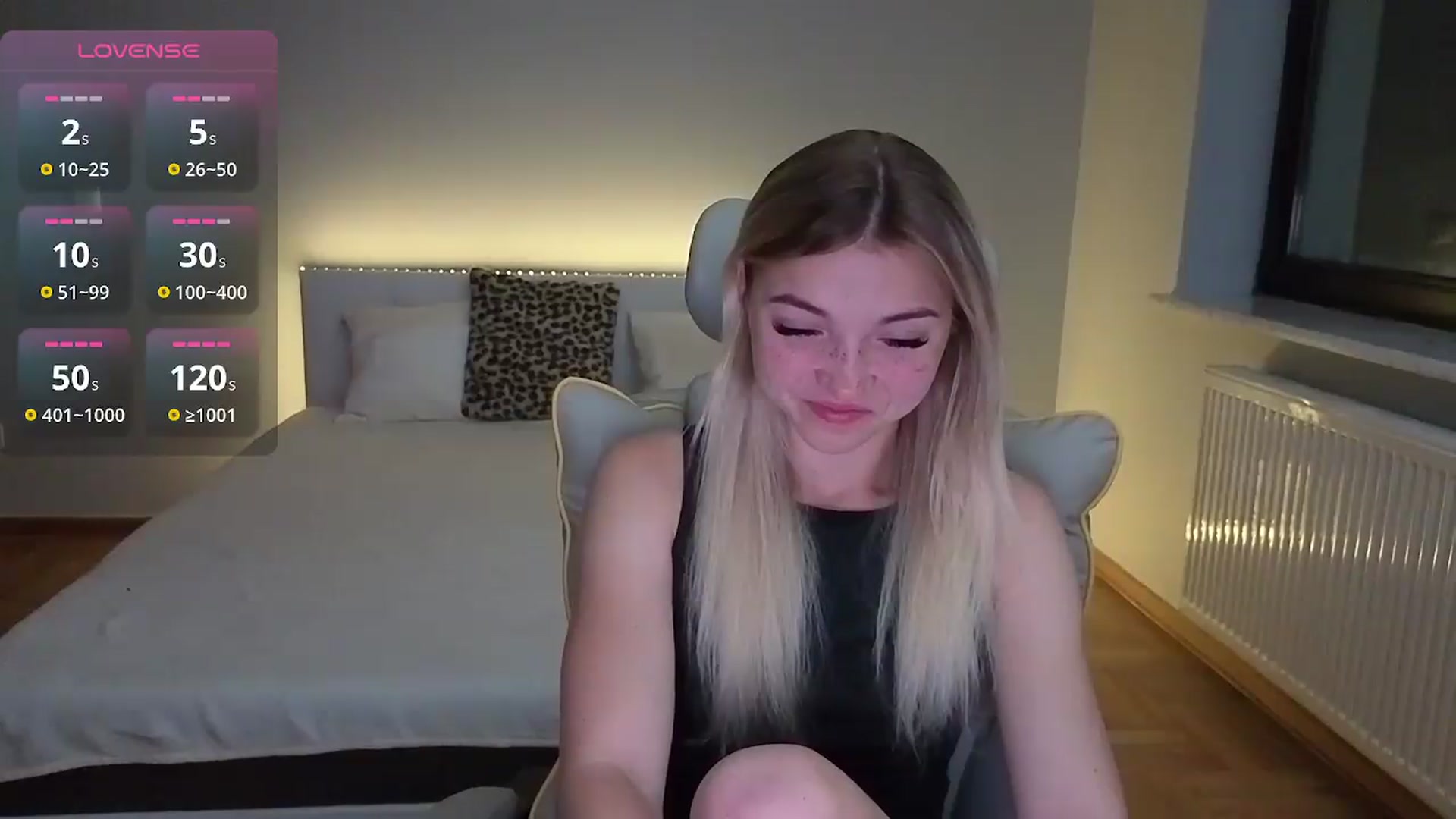 Gallery image thumbnail from Daisyy's myfreecams stream on, 08/27/2026, 18:36 image 2 of 20