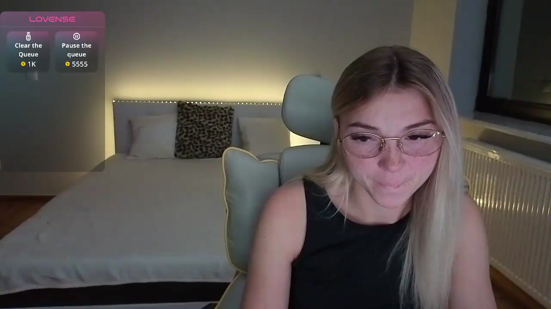 Gallery image thumbnail from Daisyy's myfreecams stream on, 08/27/2026, 18:36 image 4 of 20