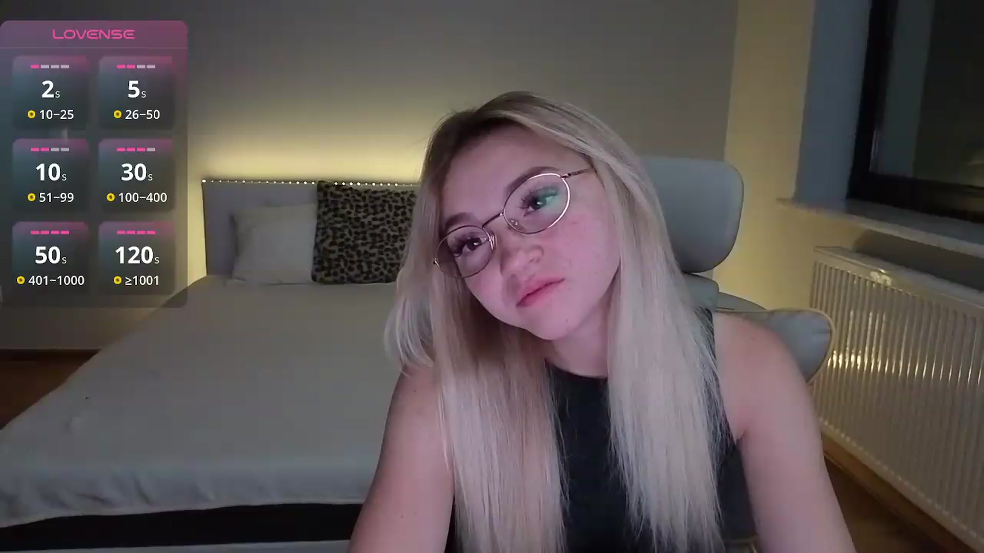 Gallery image thumbnail from Daisyy's myfreecams stream on, 08/27/2026, 18:36 image 3 of 20