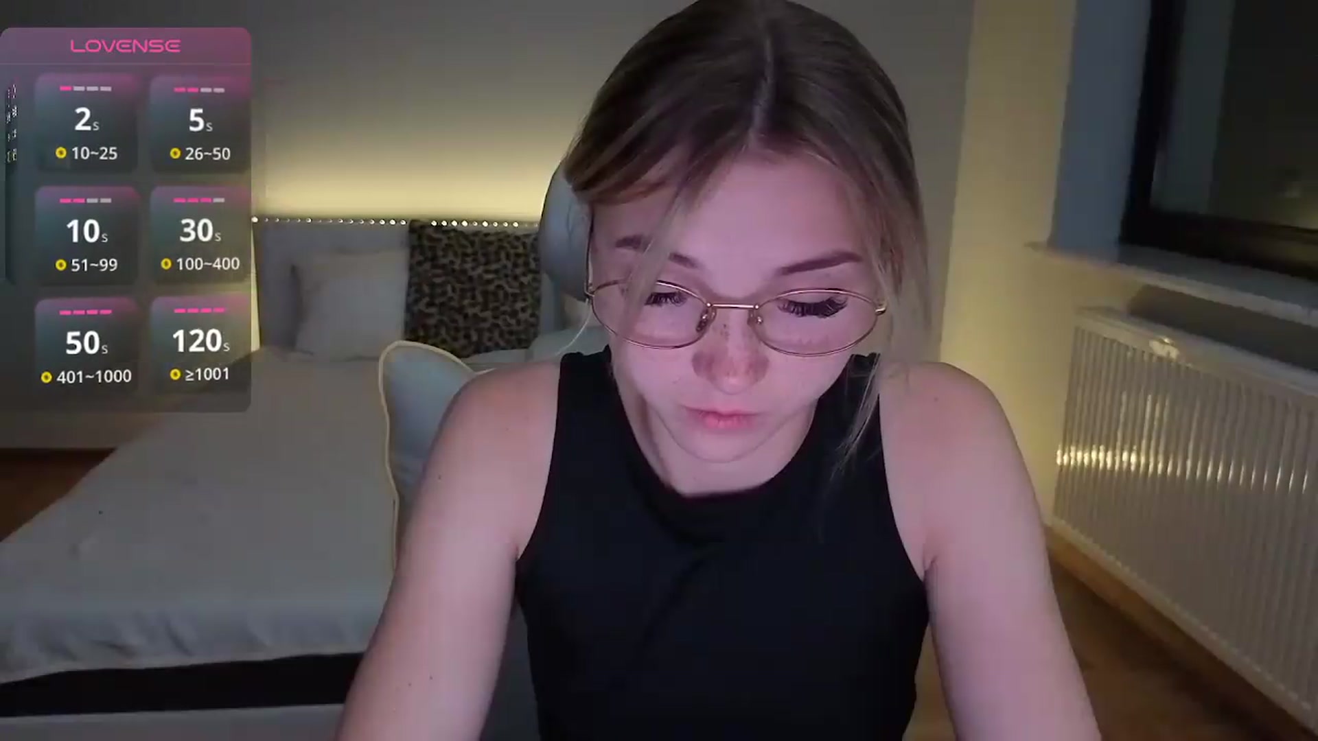 Gallery image thumbnail from Daisyy's myfreecams stream on, 08/27/2026, 20:56 image 15 of 20
