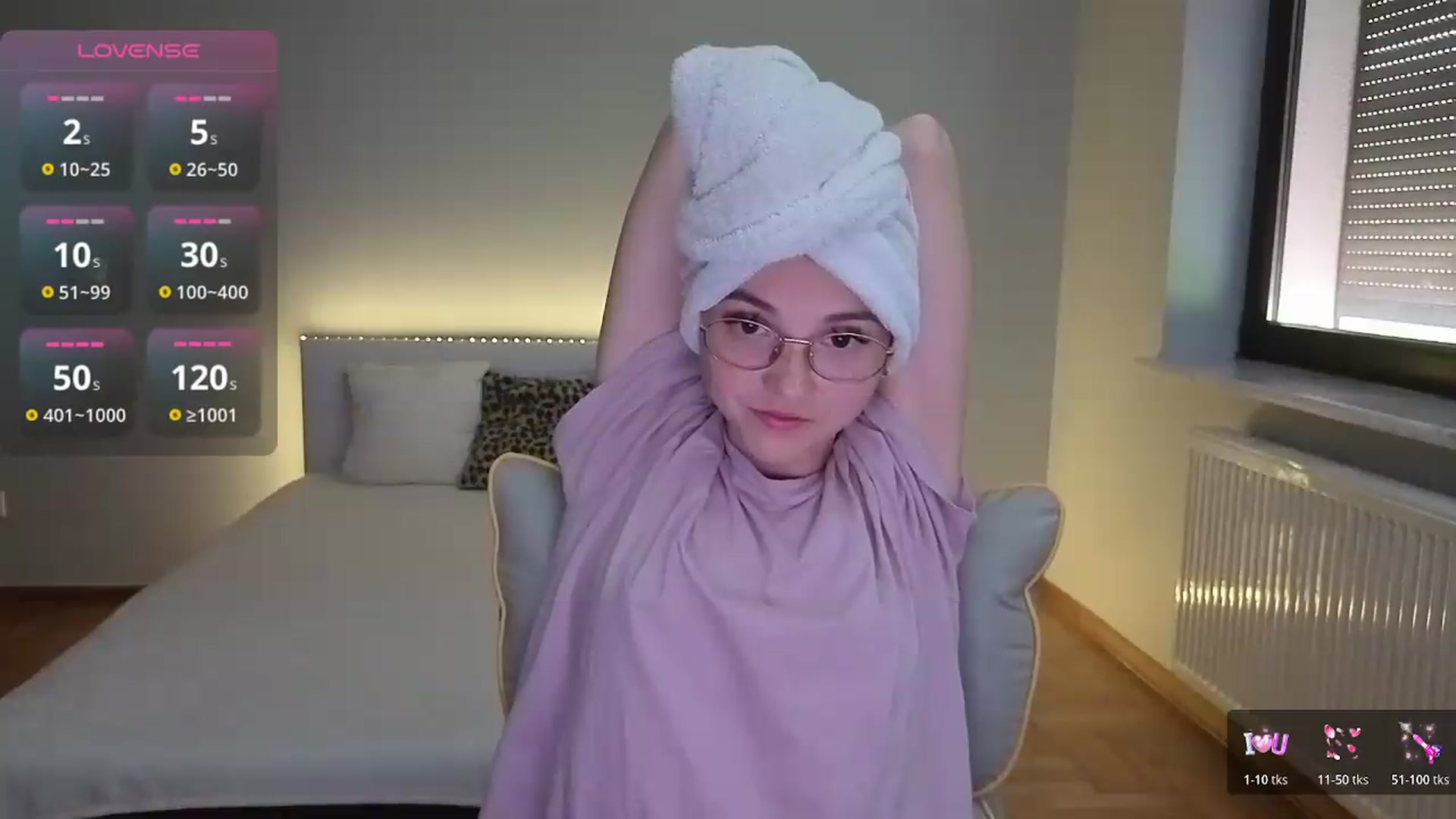 Gallery image thumbnail from Daisyy's myfreecams stream on, 08/28/2026, 15:24 image 15 of 20