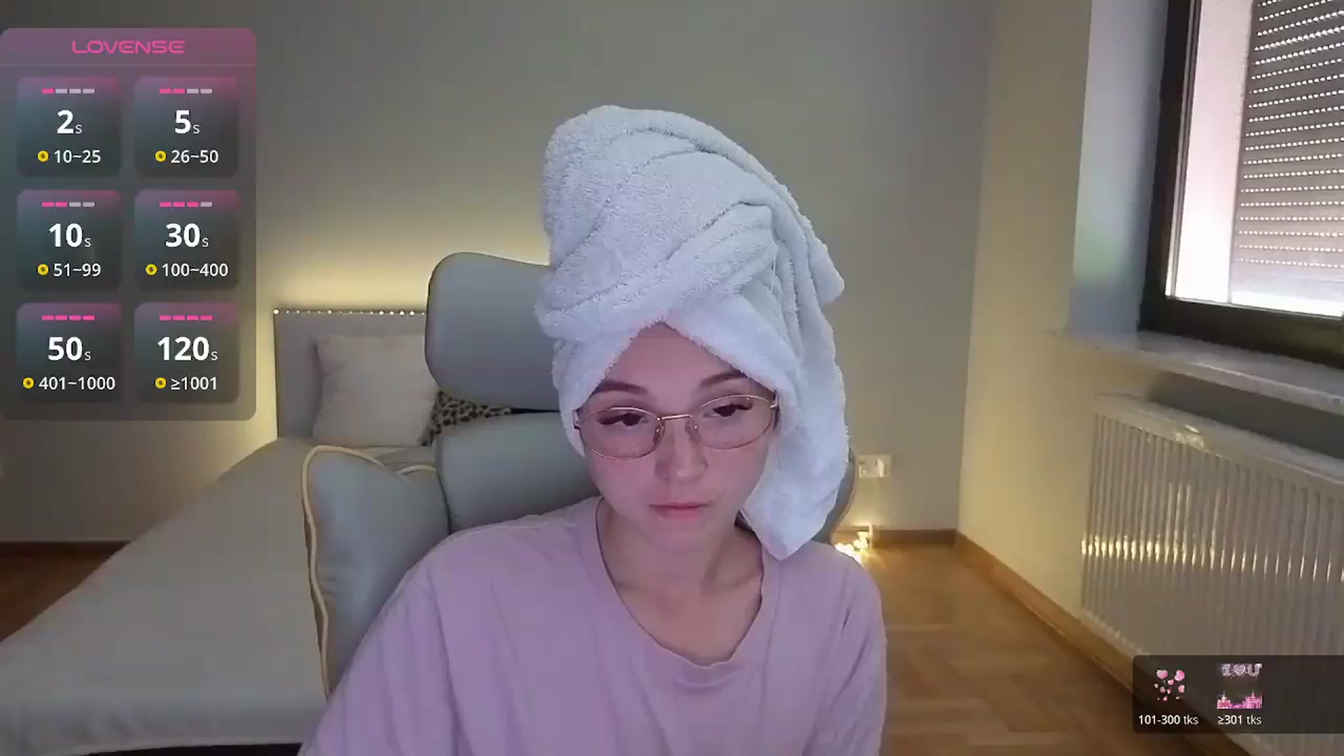 Gallery image thumbnail from Daisyy's myfreecams stream on, 08/28/2026, 15:24 image 1 of 20