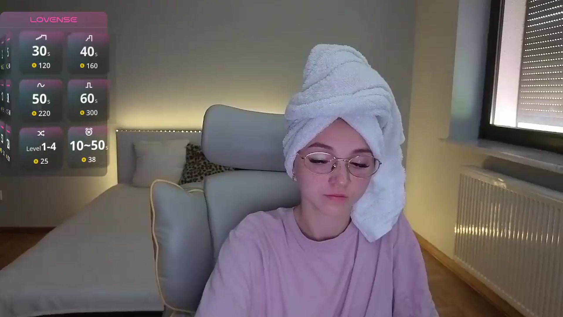 Gallery image thumbnail from Daisyy's myfreecams stream on, 08/28/2026, 15:24 image 11 of 20