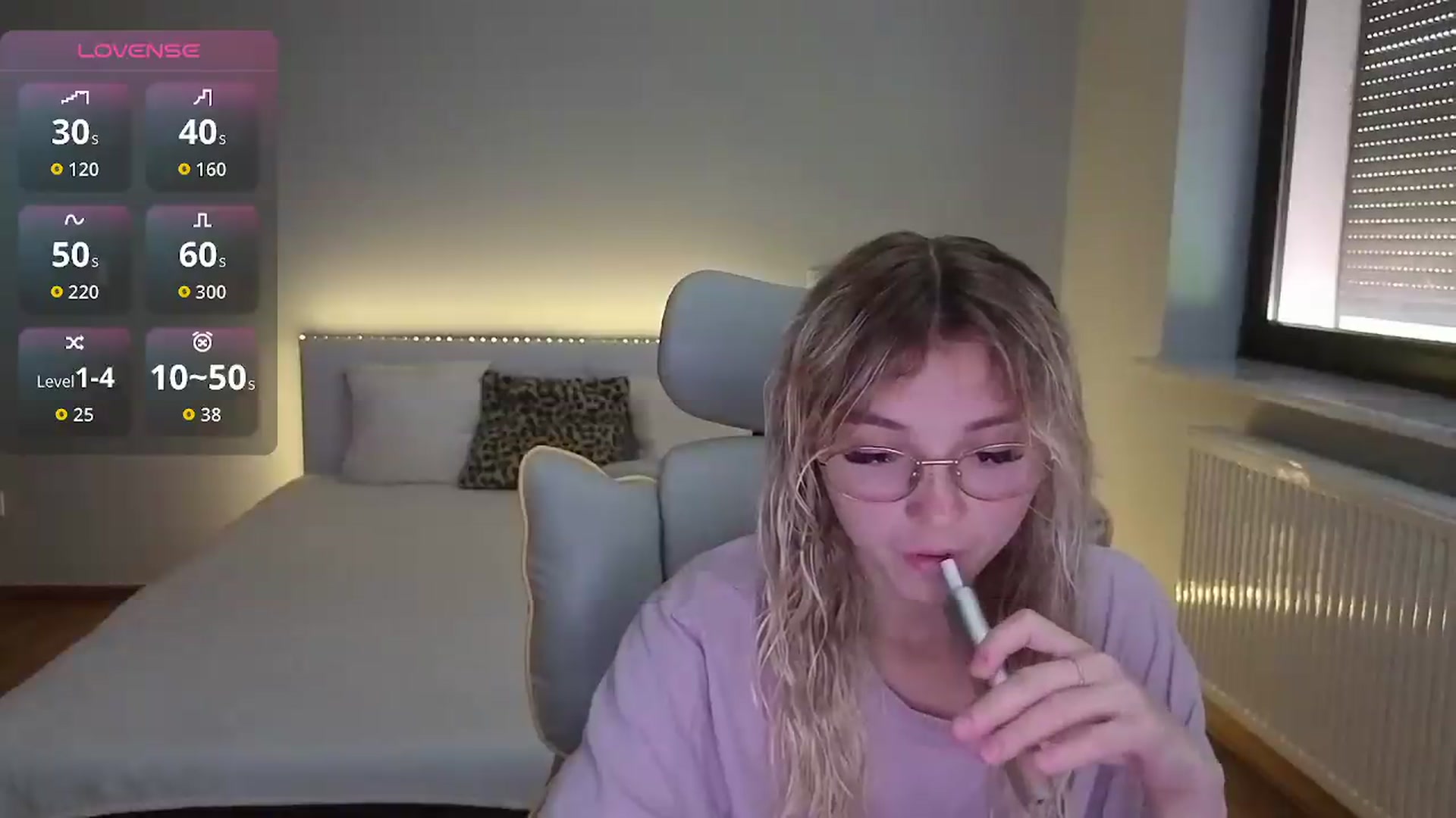 Gallery image thumbnail from Daisyy's myfreecams stream on, 08/28/2026, 15:24 image 16 of 20
