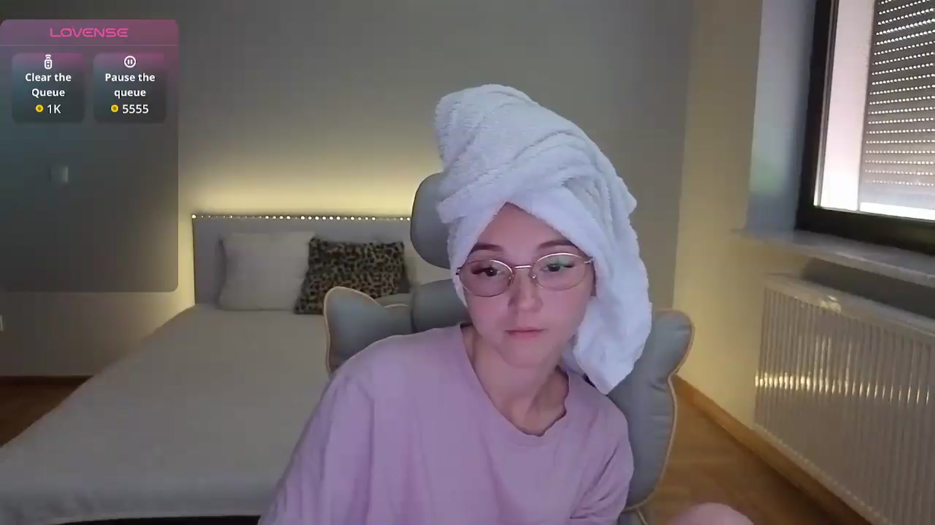 Gallery image thumbnail from Daisyy's myfreecams stream on, 08/28/2026, 15:24 image 6 of 20