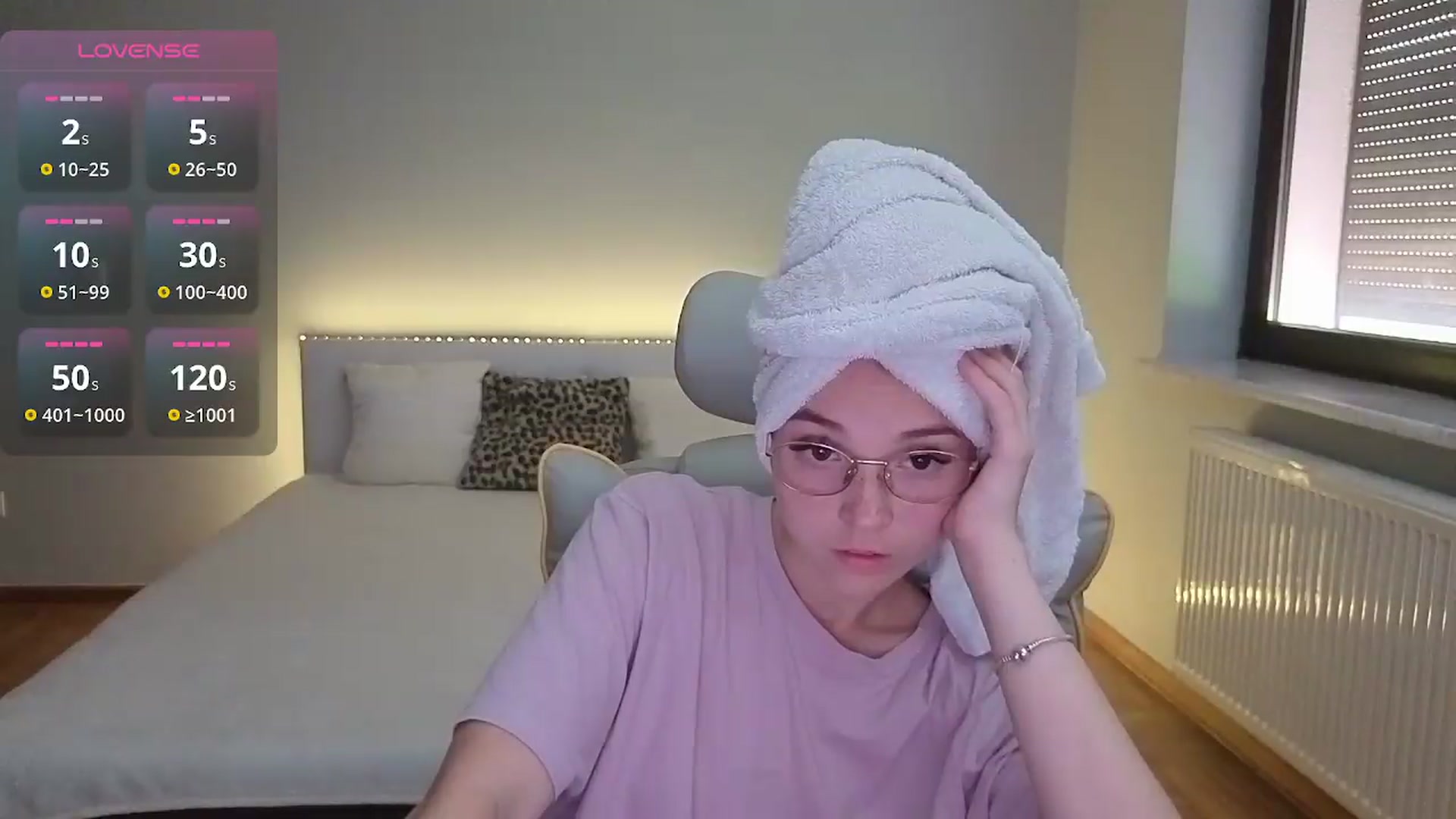Gallery image thumbnail from Daisyy's myfreecams stream on, 08/28/2026, 15:24 image 9 of 20