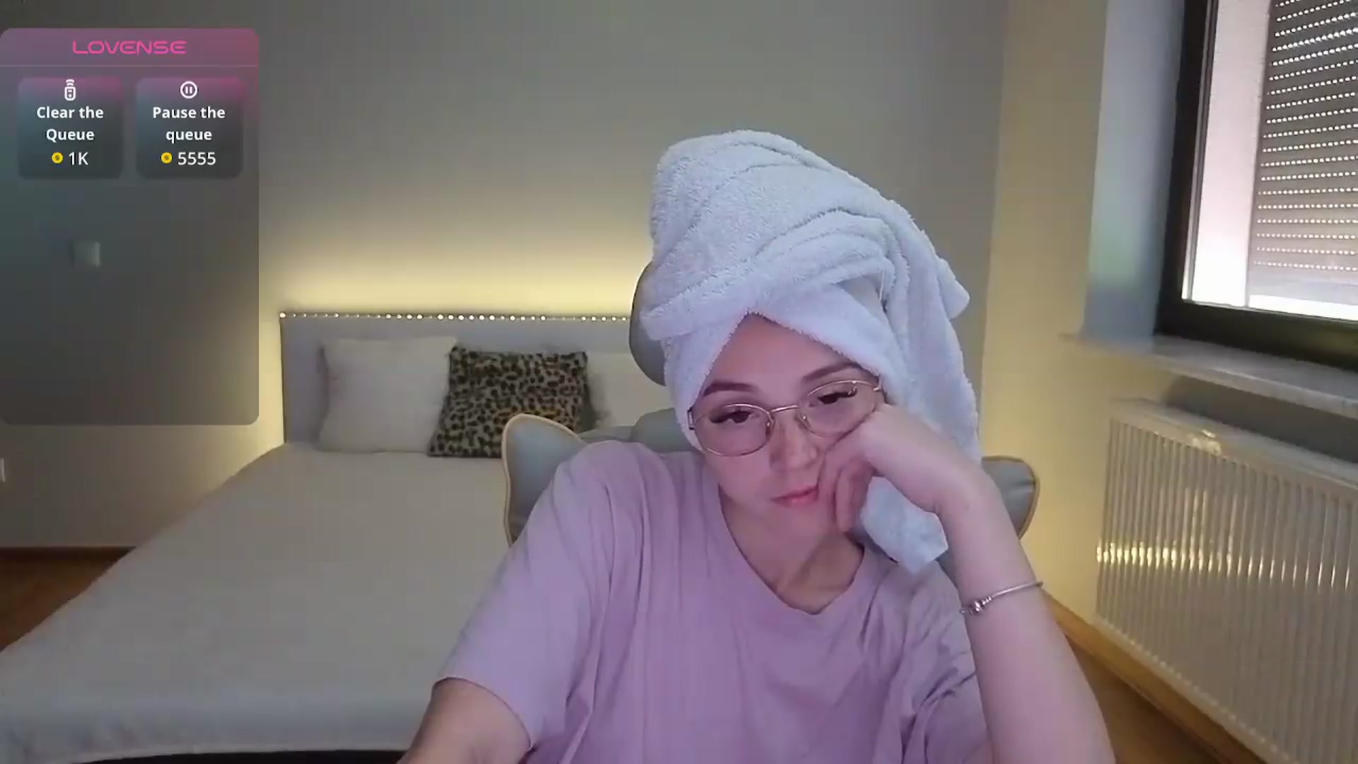 Gallery image thumbnail from Daisyy's myfreecams stream on, 08/28/2026, 15:24 image 10 of 20