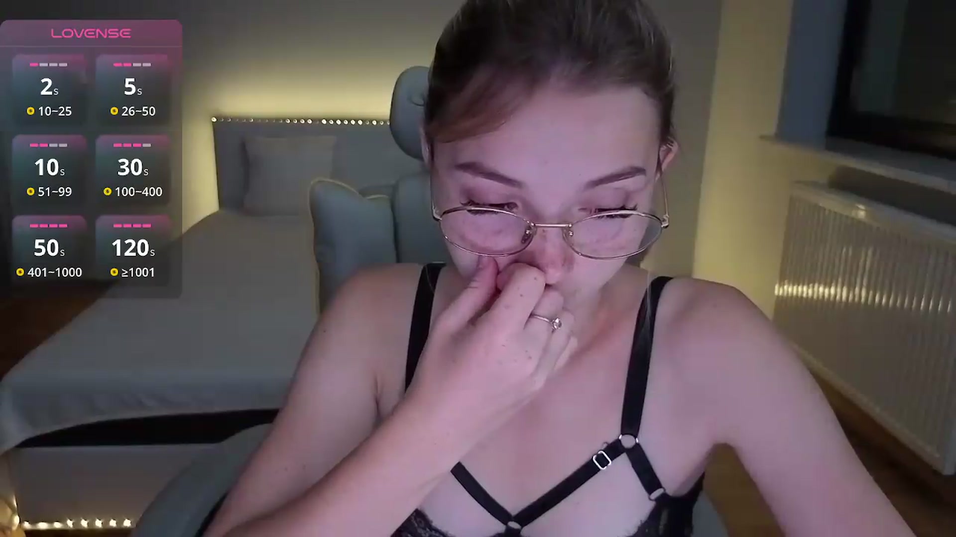 Gallery image thumbnail from Daisyy's myfreecams stream on, 08/28/2026, 23:15 image 19 of 20