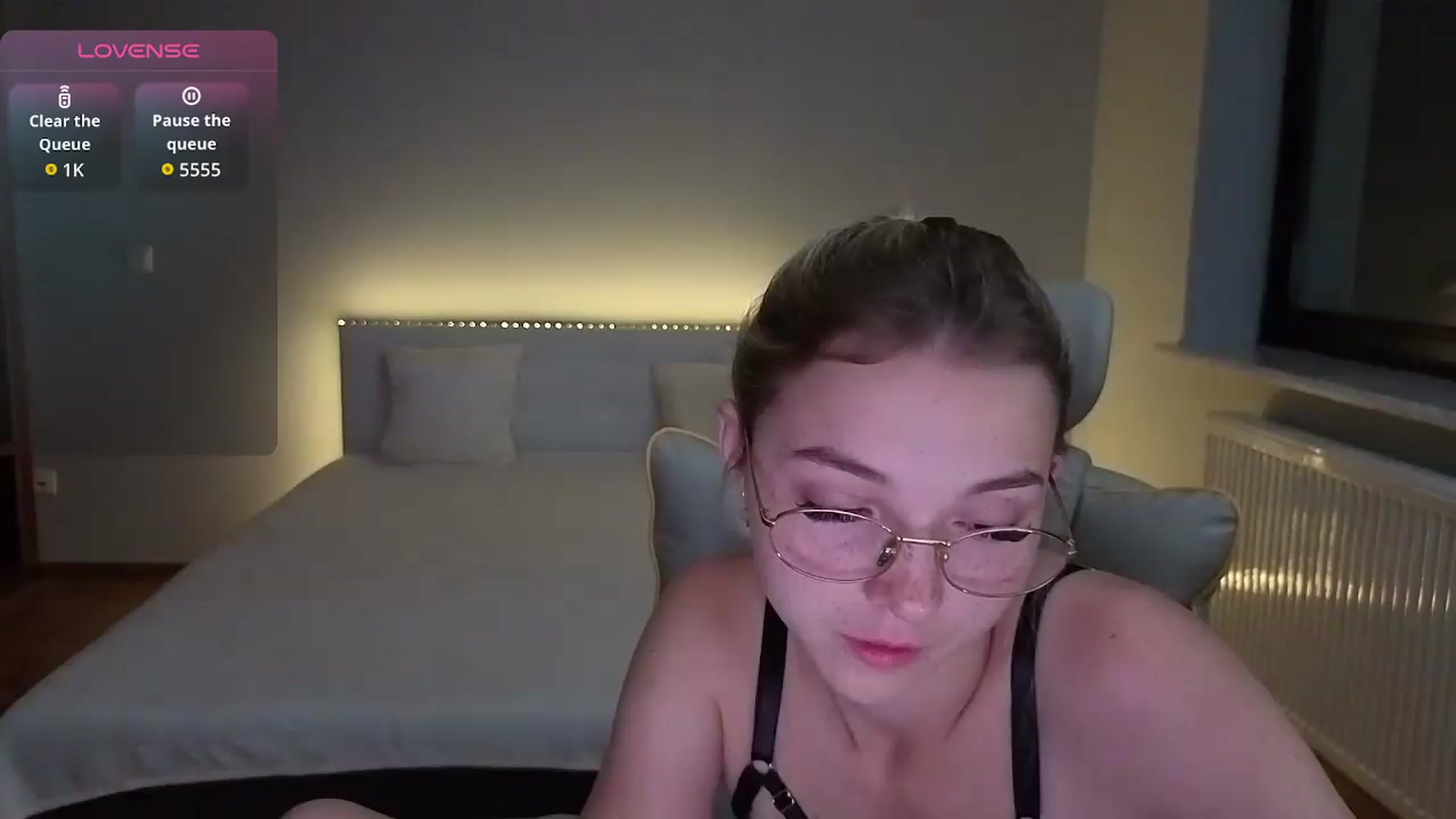 Gallery image thumbnail from Daisyy's myfreecams stream on, 08/28/2026, 23:15 image 7 of 20