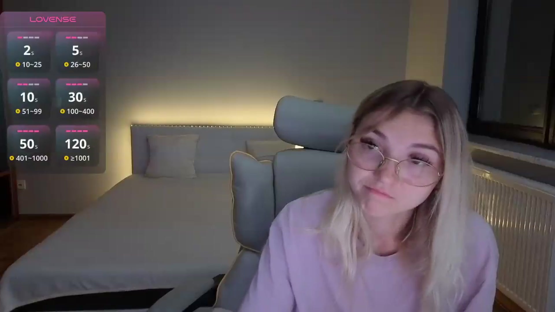 Gallery image thumbnail from Daisyy's myfreecams stream on, 08/29/2026, 24:14 image 15 of 20