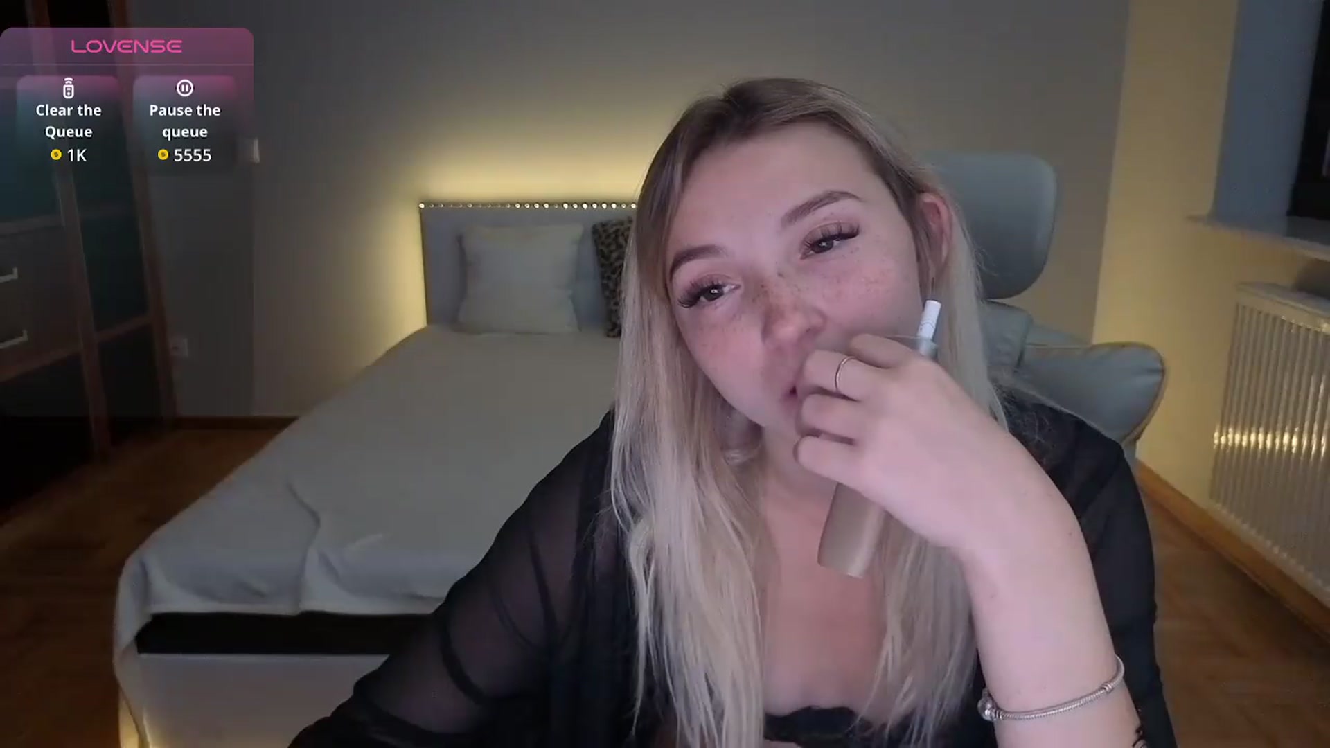 Gallery image thumbnail from Daisyy's myfreecams stream on, 08/29/2026, 17:20 image 16 of 20