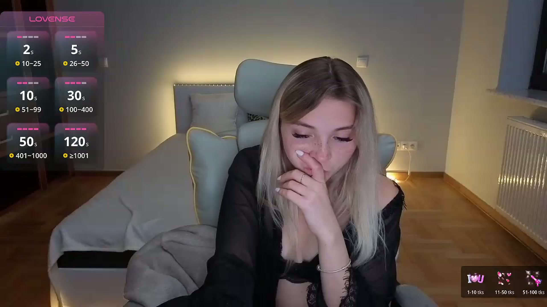 Gallery image thumbnail from Daisyy's myfreecams stream on, 08/29/2026, 17:20 image 15 of 20