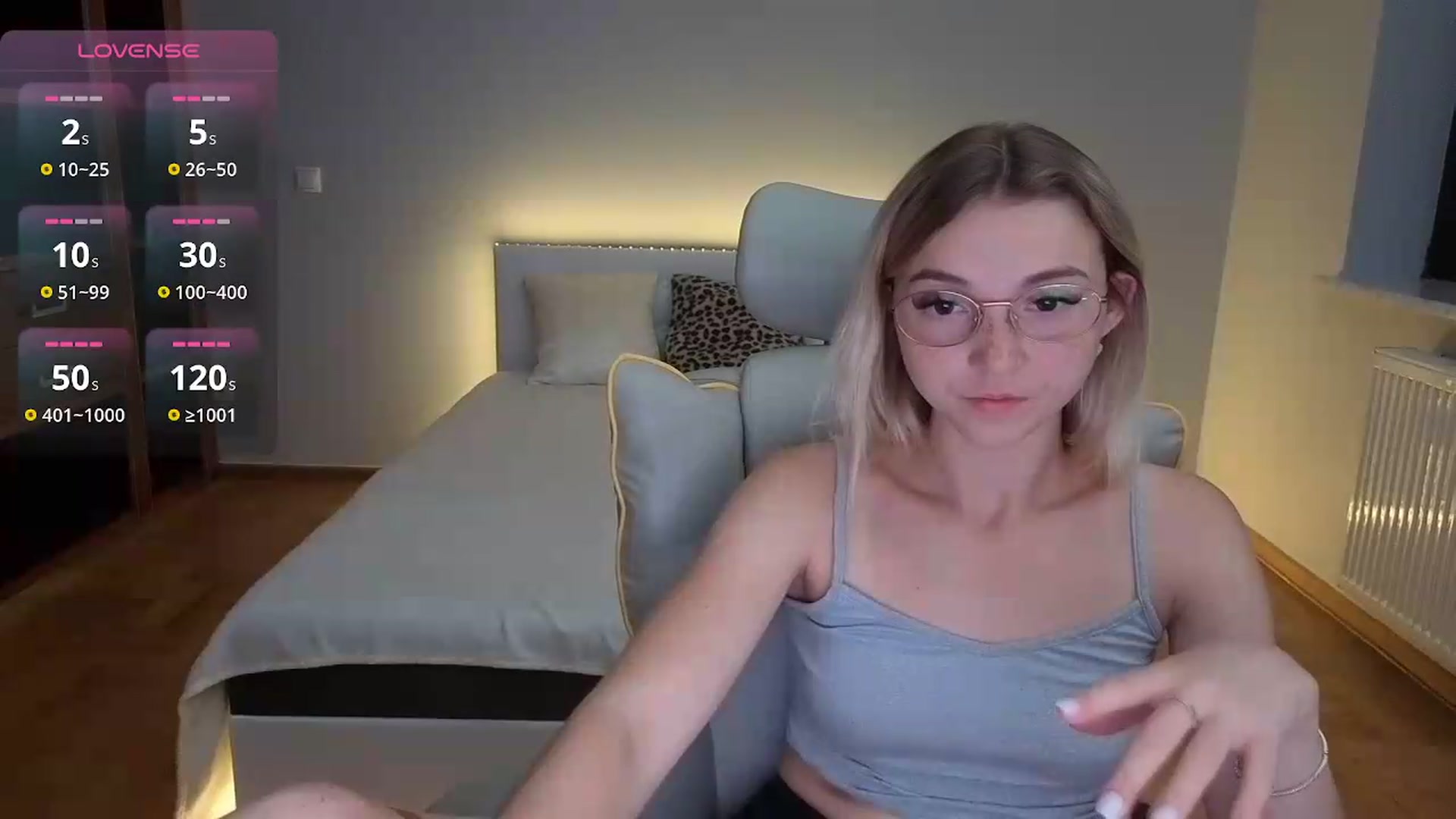 Gallery image thumbnail from Daisyy's myfreecams stream on, 08/31/2026, 24:25 image 14 of 20