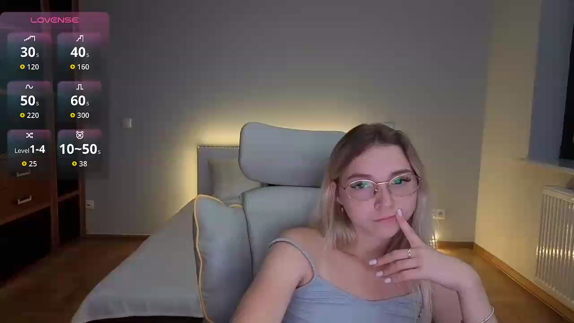 Gallery image thumbnail from Daisyy's myfreecams stream on, 08/31/2026, 24:25 image 13 of 20