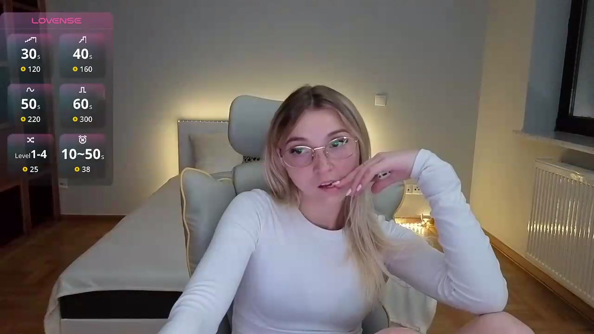 Gallery image thumbnail from Daisyy's myfreecams stream on, 08/31/2026, 14:59 image 5 of 20