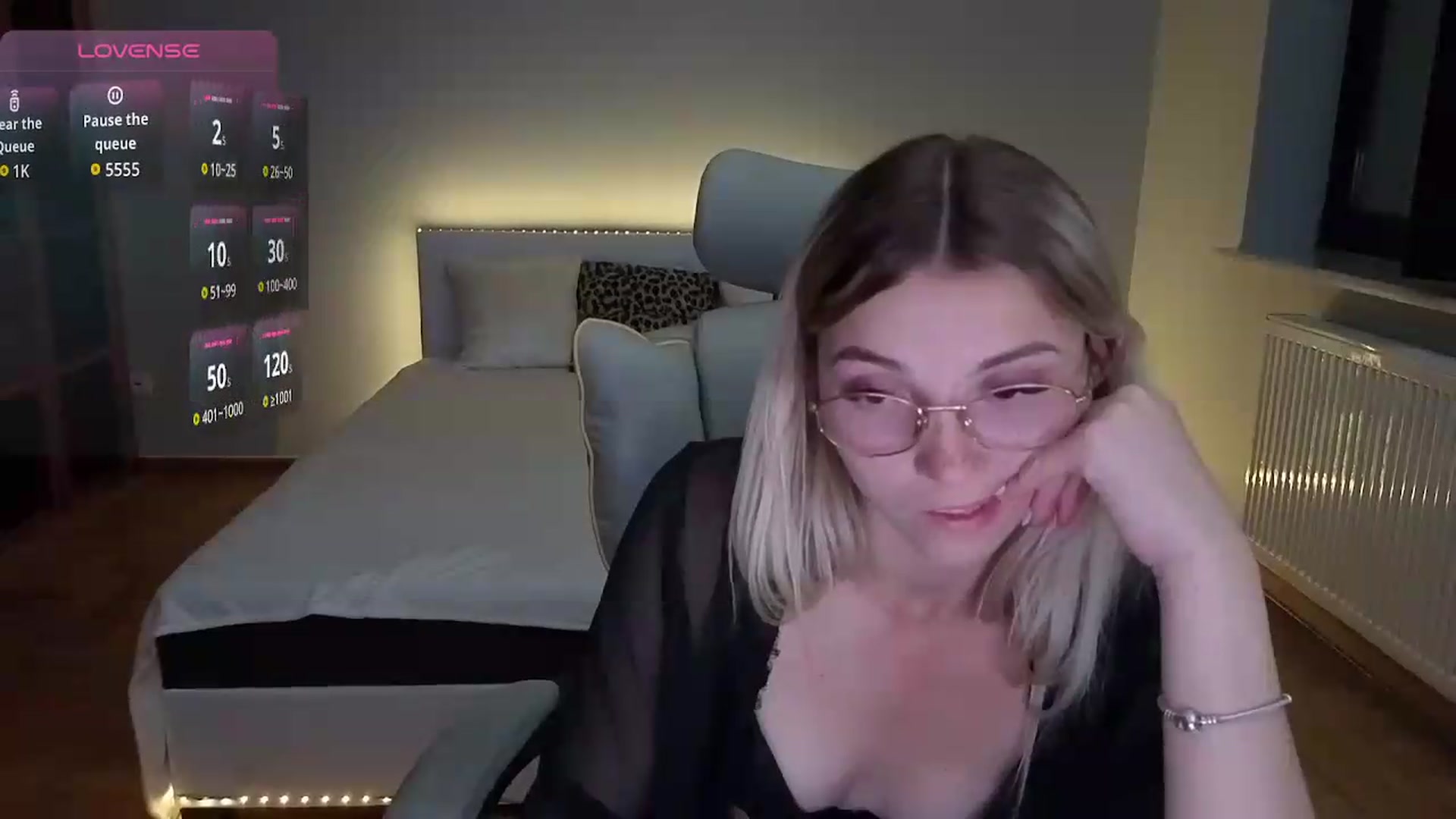 Gallery image thumbnail from Daisyy's myfreecams stream on, 08/31/2026, 21:04 image 15 of 20