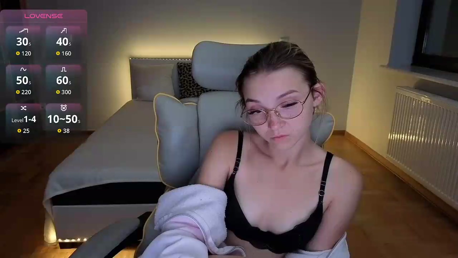 Gallery image thumbnail from Daisyy's myfreecams stream on, 09/06/2026, 01:33 image 12 of 20