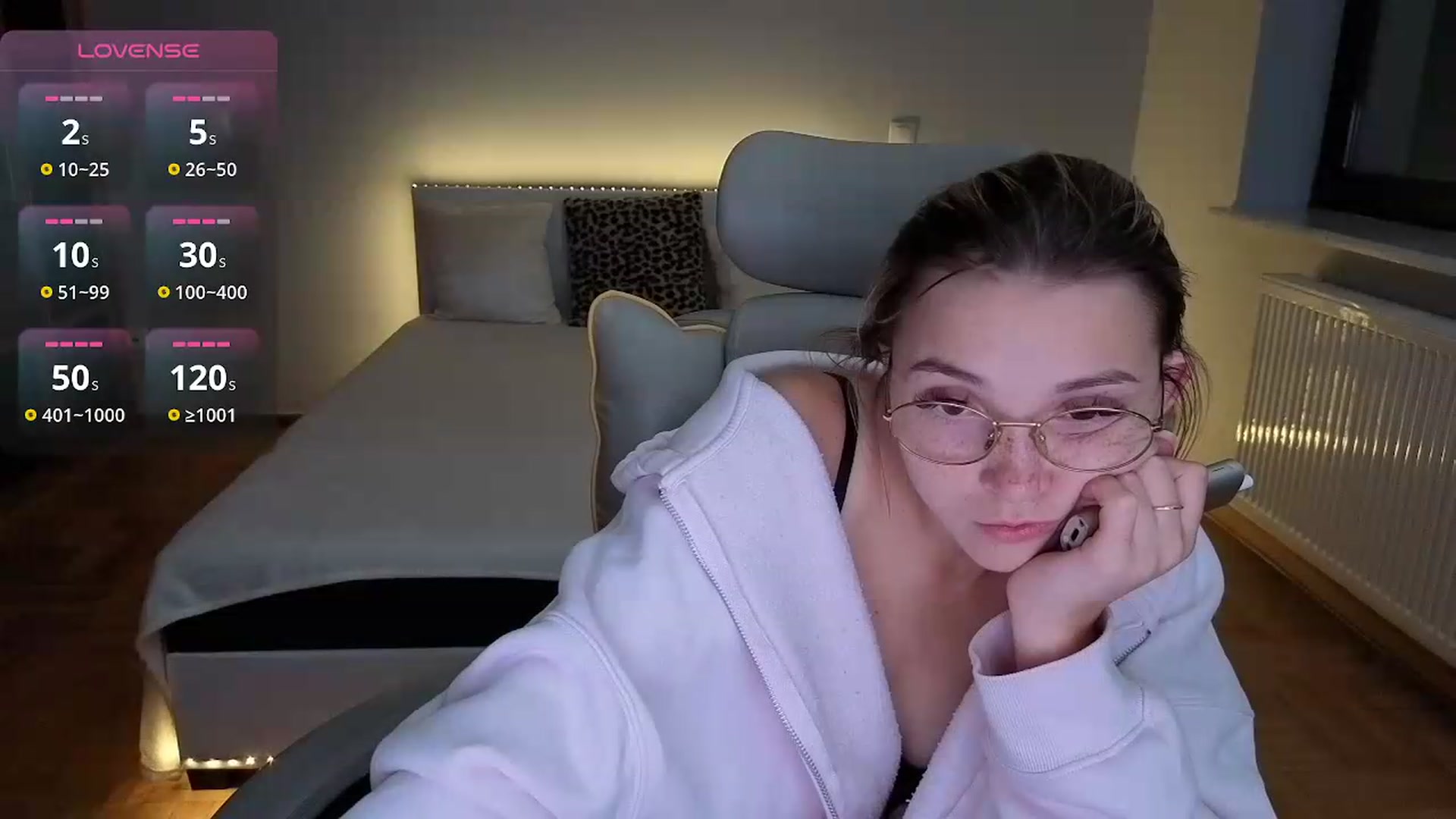Gallery image thumbnail from Daisyy's myfreecams stream on, 09/06/2026, 01:33 image 15 of 20