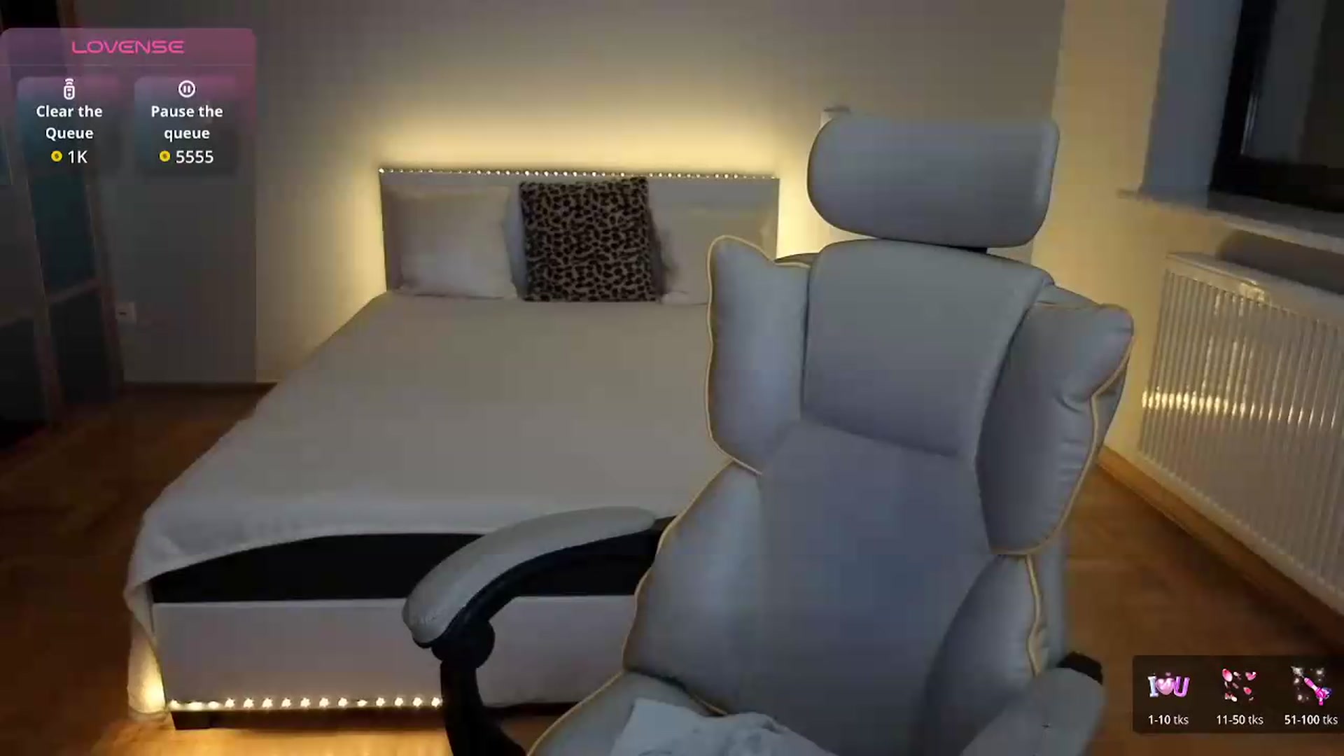 Gallery image thumbnail from Daisyy's myfreecams stream on, 09/06/2026, 01:33 image 16 of 20