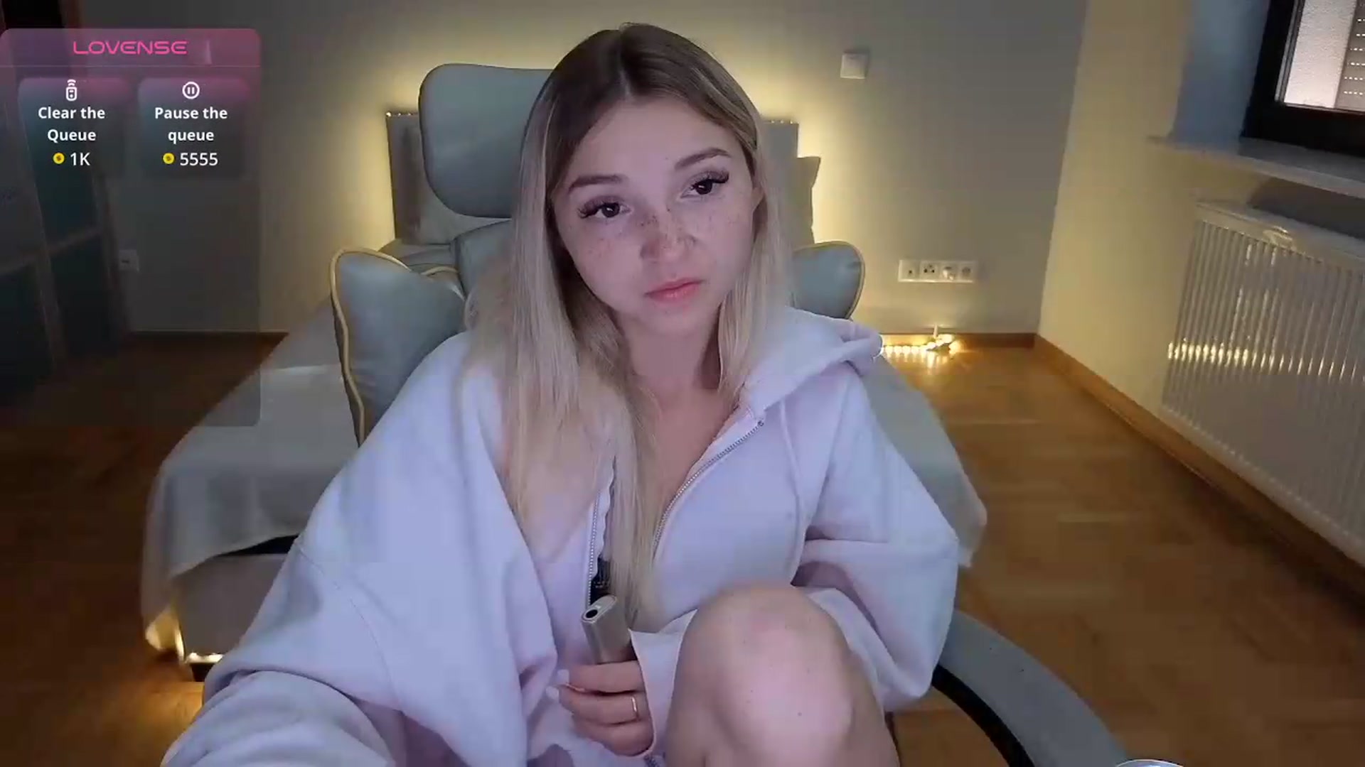 Gallery image thumbnail from Daisyy's myfreecams stream on, 09/06/2026, 16:15 image 2 of 20