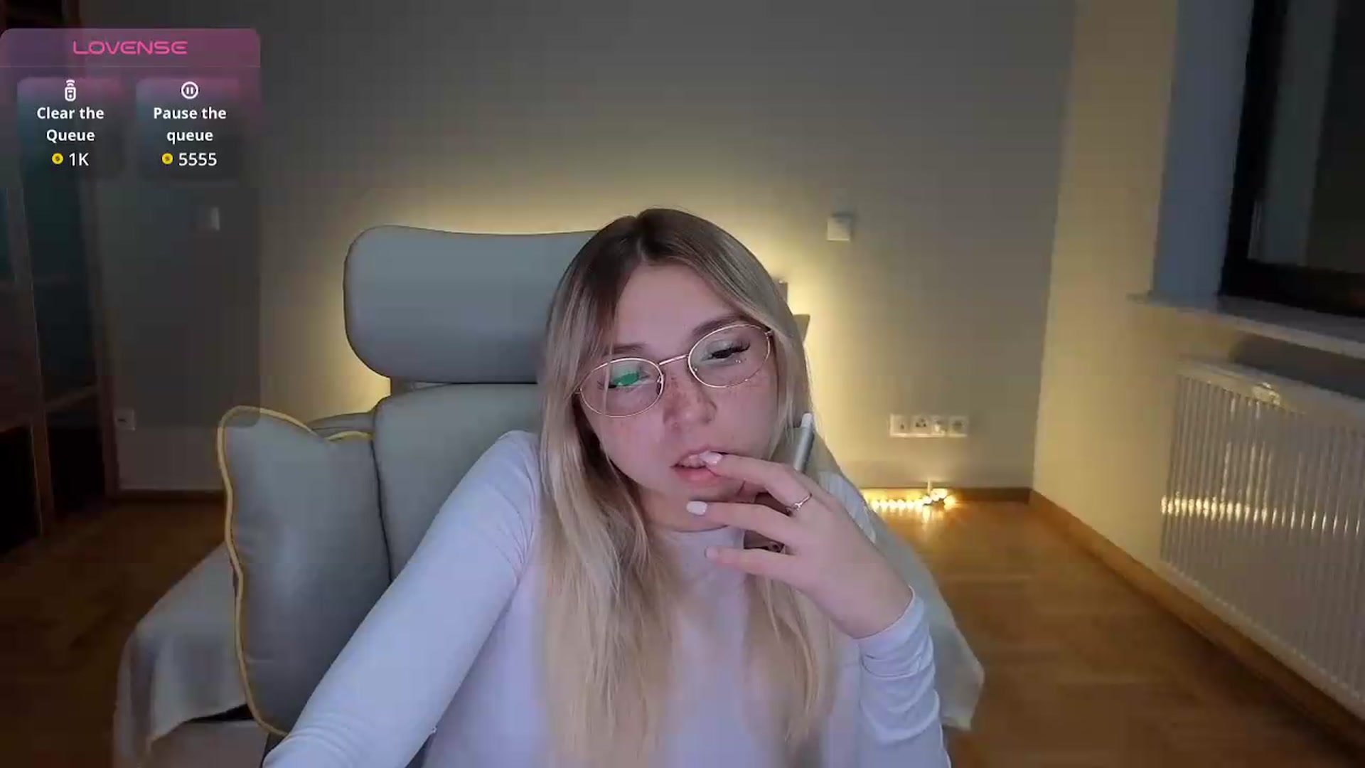Gallery image thumbnail from Daisyy's myfreecams stream on, 09/06/2026, 18:39 image 18 of 20