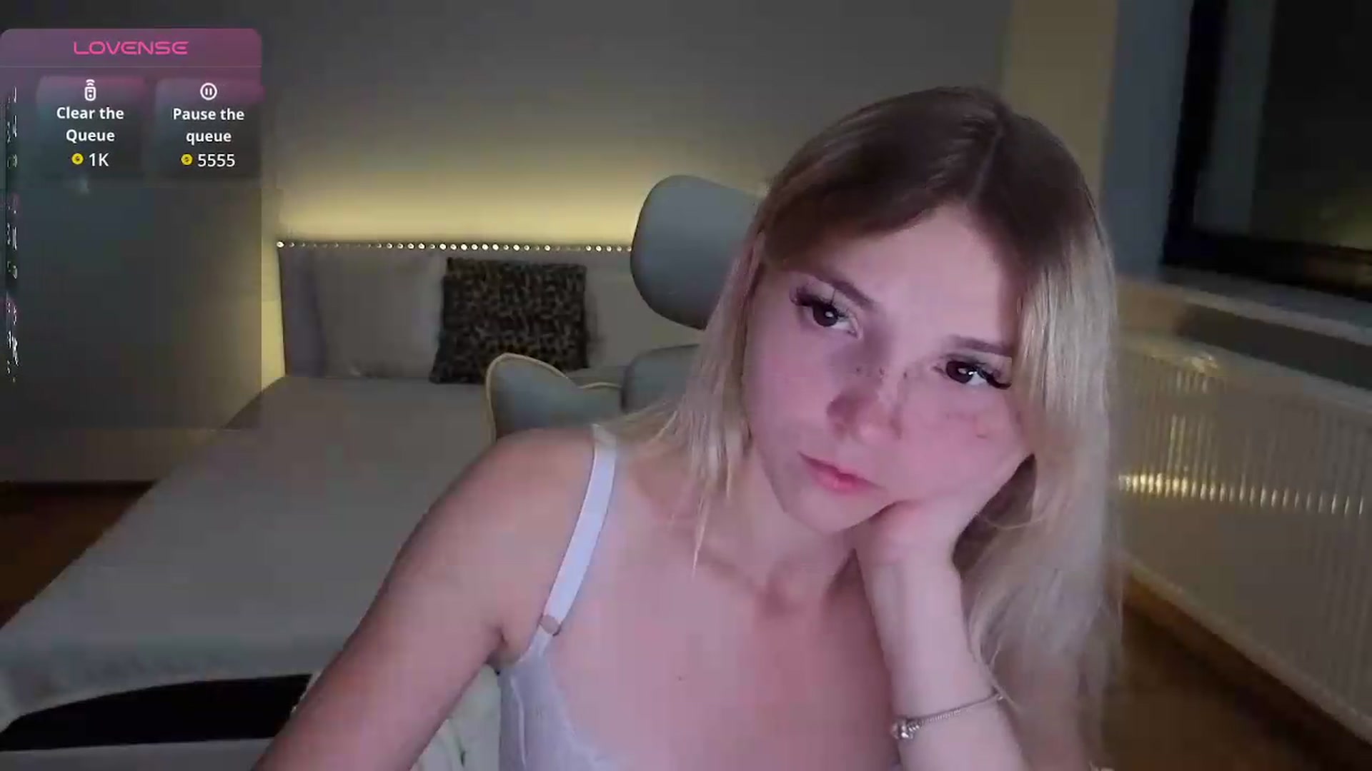 Gallery image thumbnail from Daisyy's myfreecams stream on, 09/09/2026, 23:19 image 13 of 20