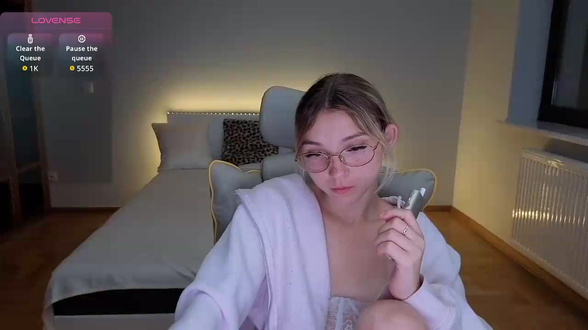 Gallery image thumbnail from Daisyy's myfreecams stream on, 09/10/2026, 21:50 image 10 of 20
