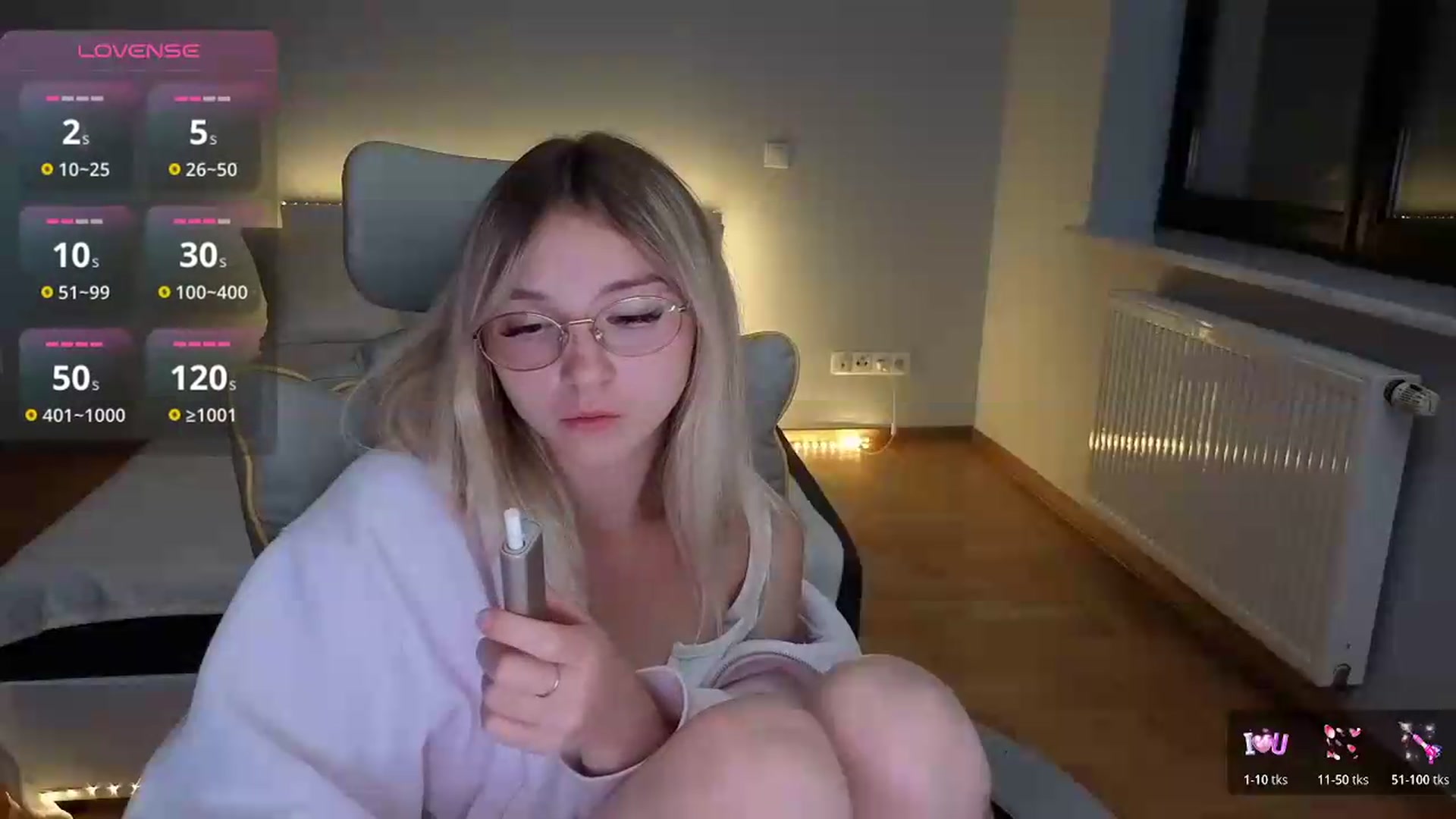 Gallery image thumbnail from Daisyy's myfreecams stream on, 09/11/2026, 03:24 image 16 of 20