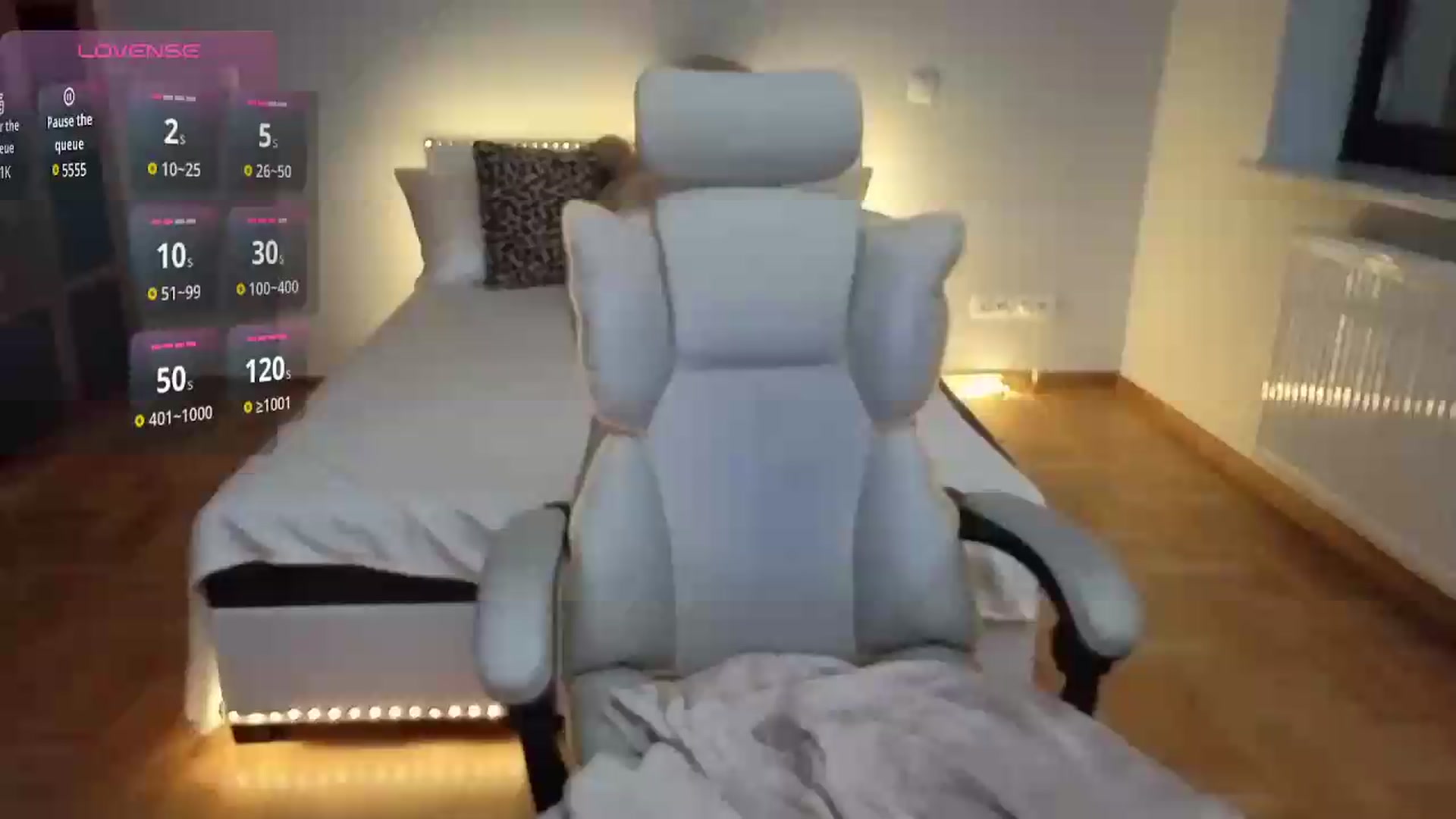 Gallery image thumbnail from Daisyy's myfreecams stream on, 09/13/2026, 19:30 image 15 of 20