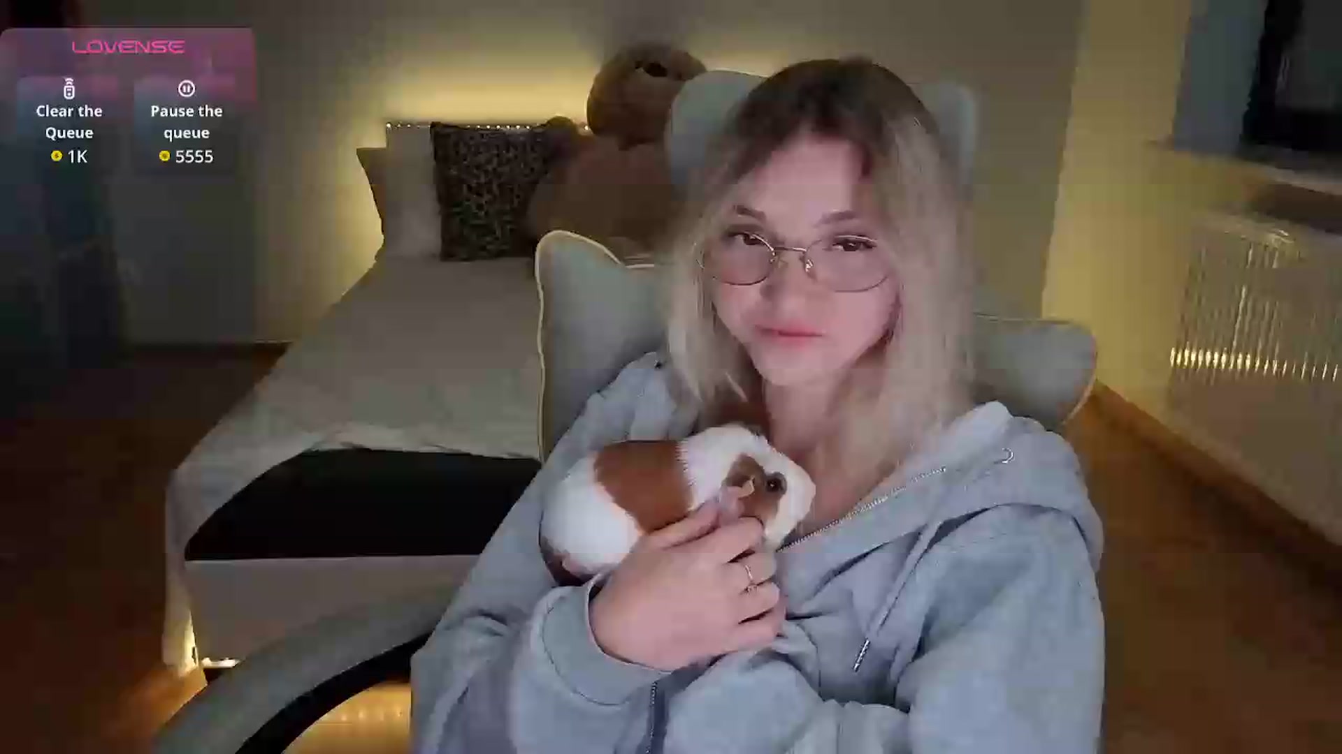 Gallery image thumbnail from Daisyy's myfreecams stream on, 09/13/2026, 19:30 image 8 of 20