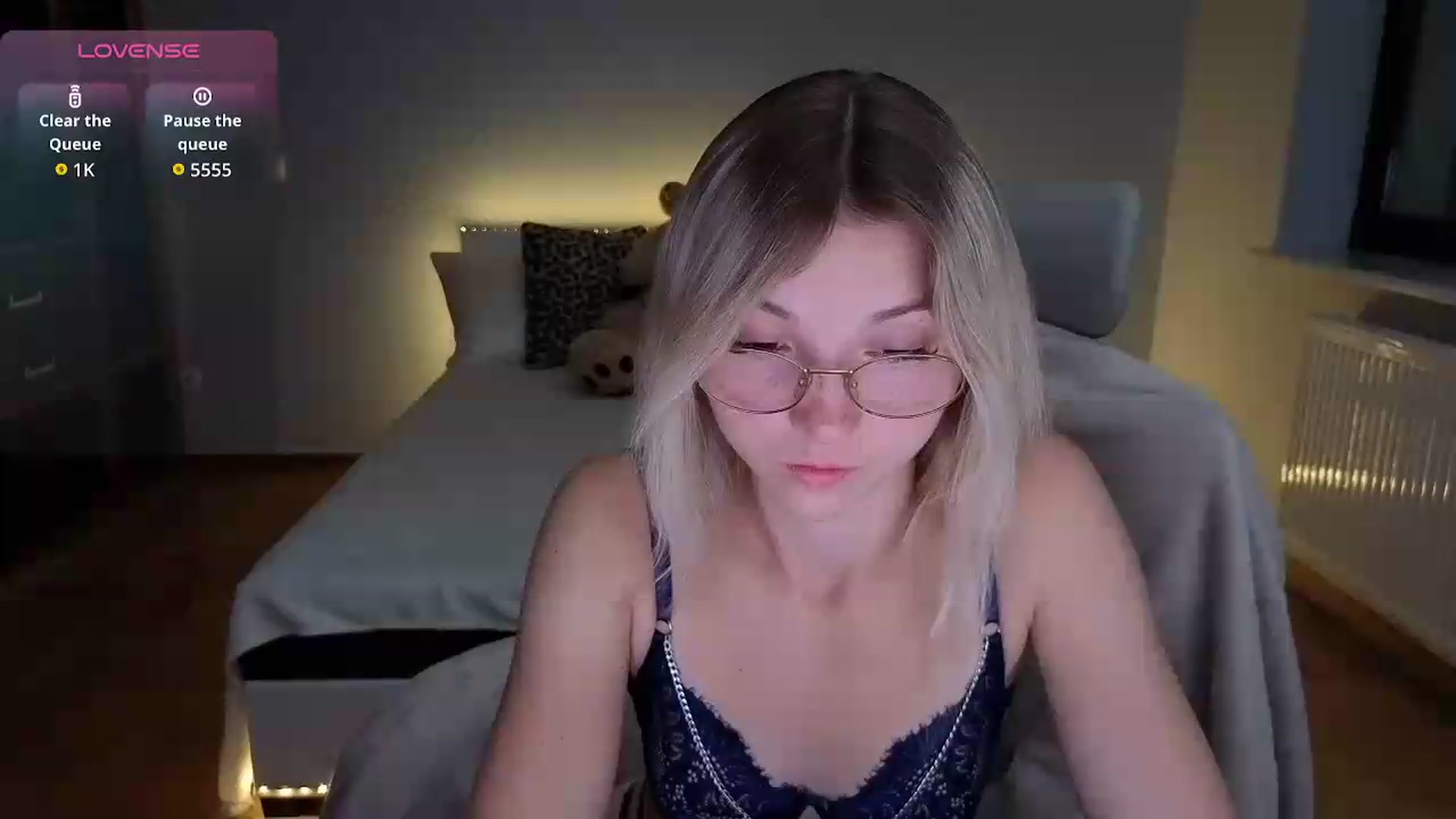Gallery image thumbnail from Daisyy's myfreecams stream on, 09/14/2026, 24:10 image 11 of 20