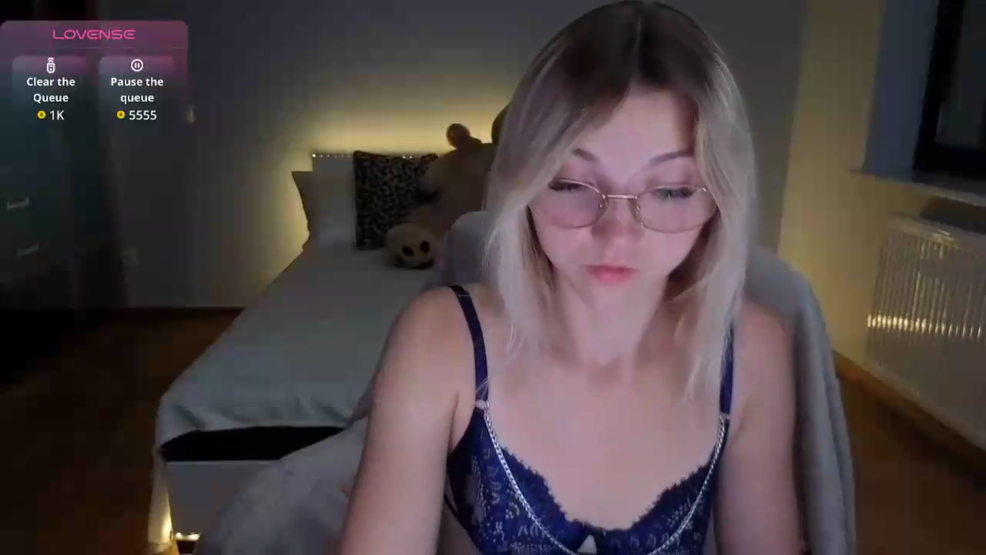Gallery image thumbnail from Daisyy's myfreecams stream on, 09/14/2026, 24:10 image 10 of 20
