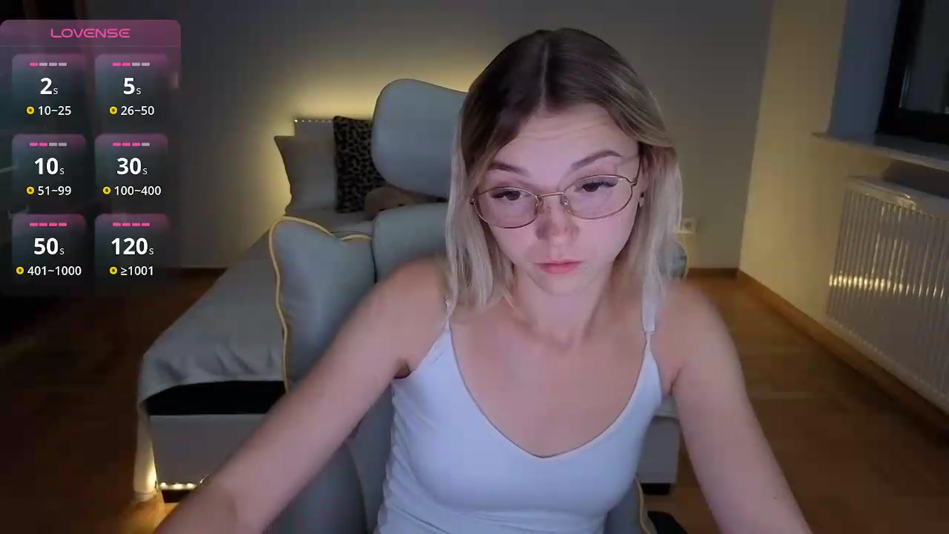 Gallery image thumbnail from Daisyy's myfreecams stream on, 09/14/2026, 04:30 image 2 of 20