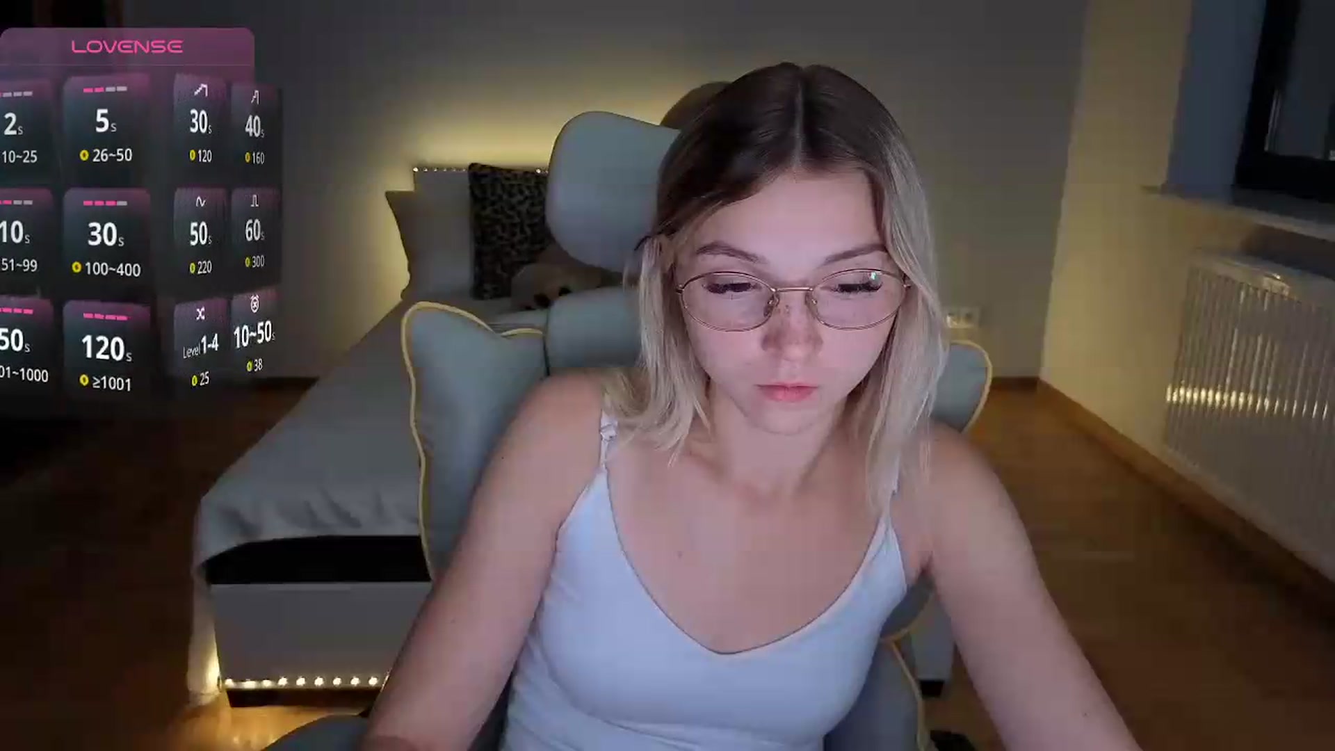 Gallery image thumbnail from Daisyy's myfreecams stream on, 09/14/2026, 04:30 image 6 of 20