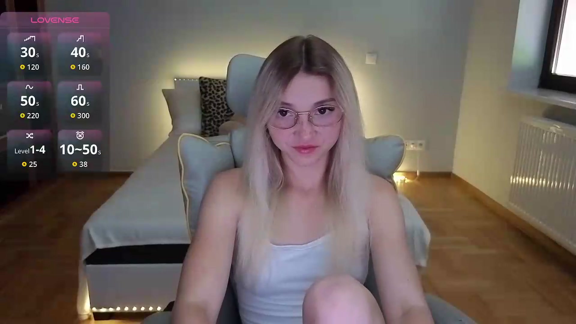 Gallery image thumbnail from Daisyy's myfreecams stream on, 09/14/2026, 14:00 image 4 of 20