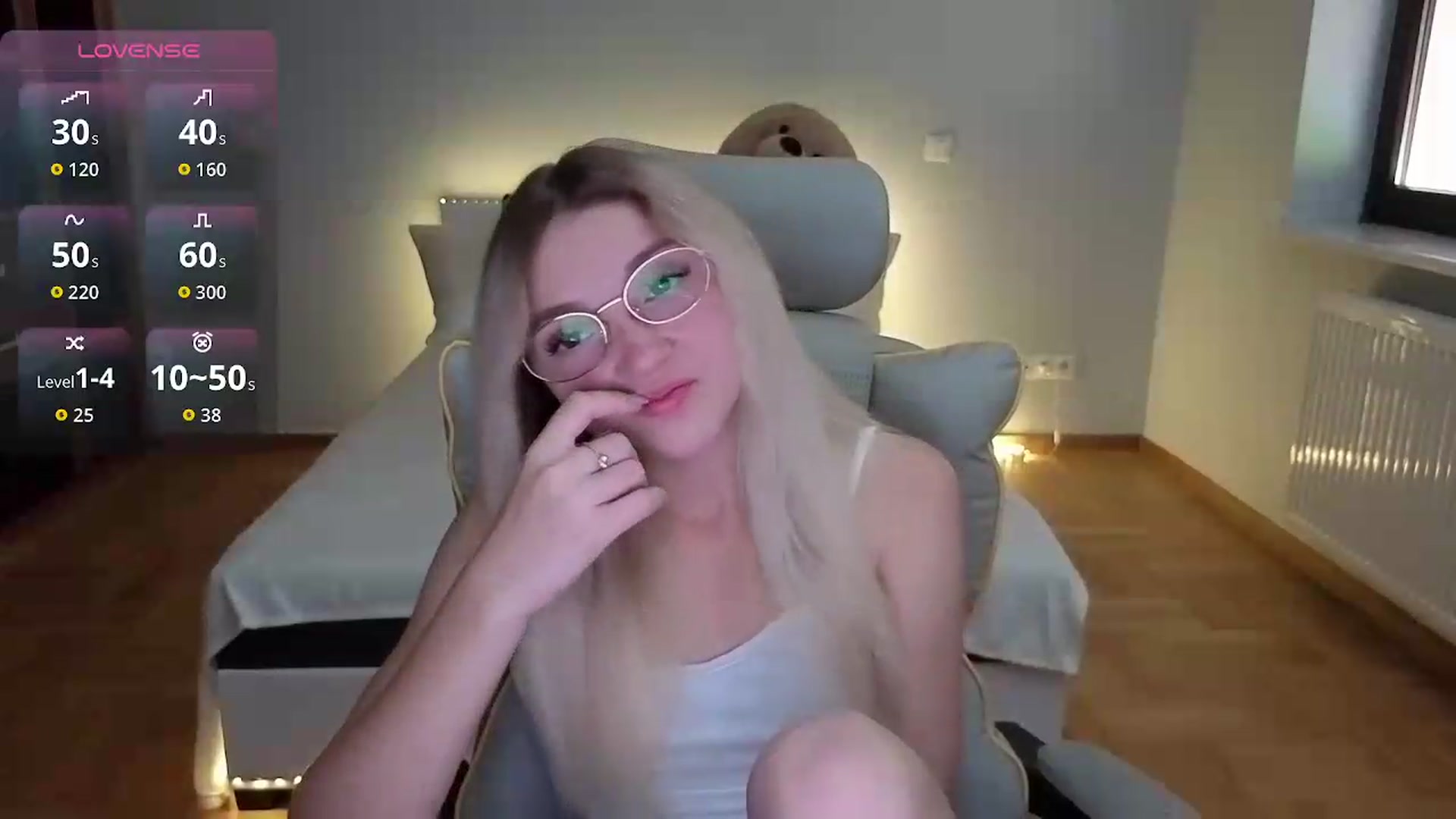 Gallery image thumbnail from Daisyy's myfreecams stream on, 09/14/2026, 14:00 image 7 of 20