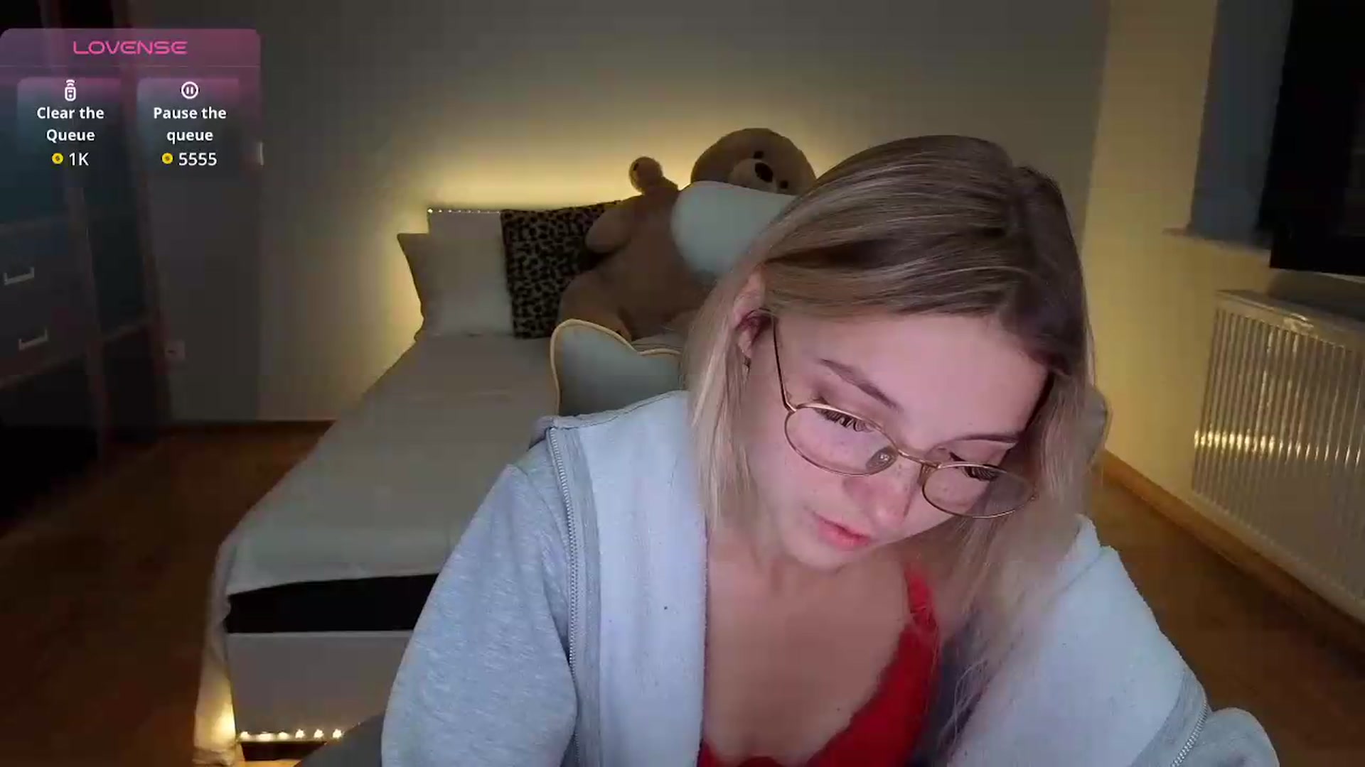 Gallery image thumbnail from Daisyy's myfreecams stream on, 09/14/2026, 20:10 image 15 of 20