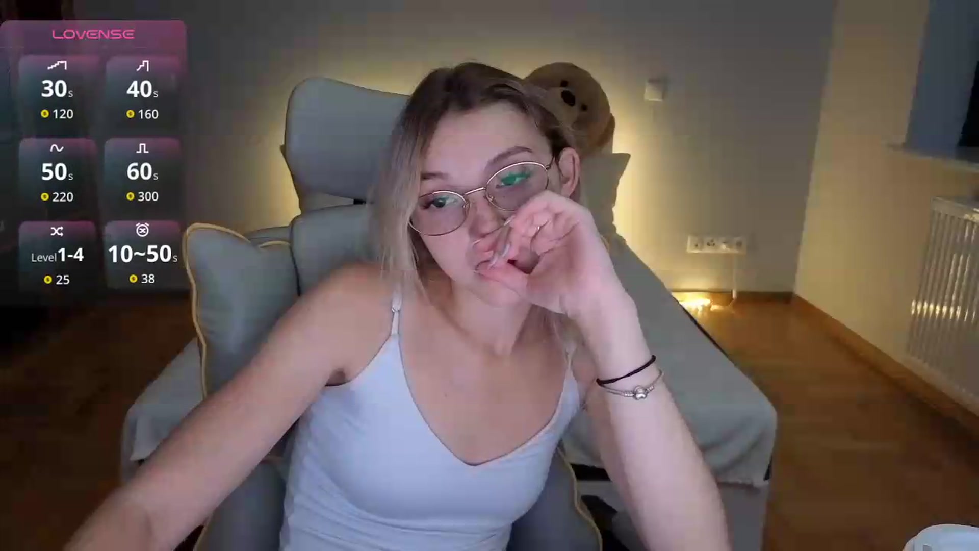 Gallery image thumbnail from Daisyy's myfreecams stream on, 09/15/2026, 03:21 image 10 of 20