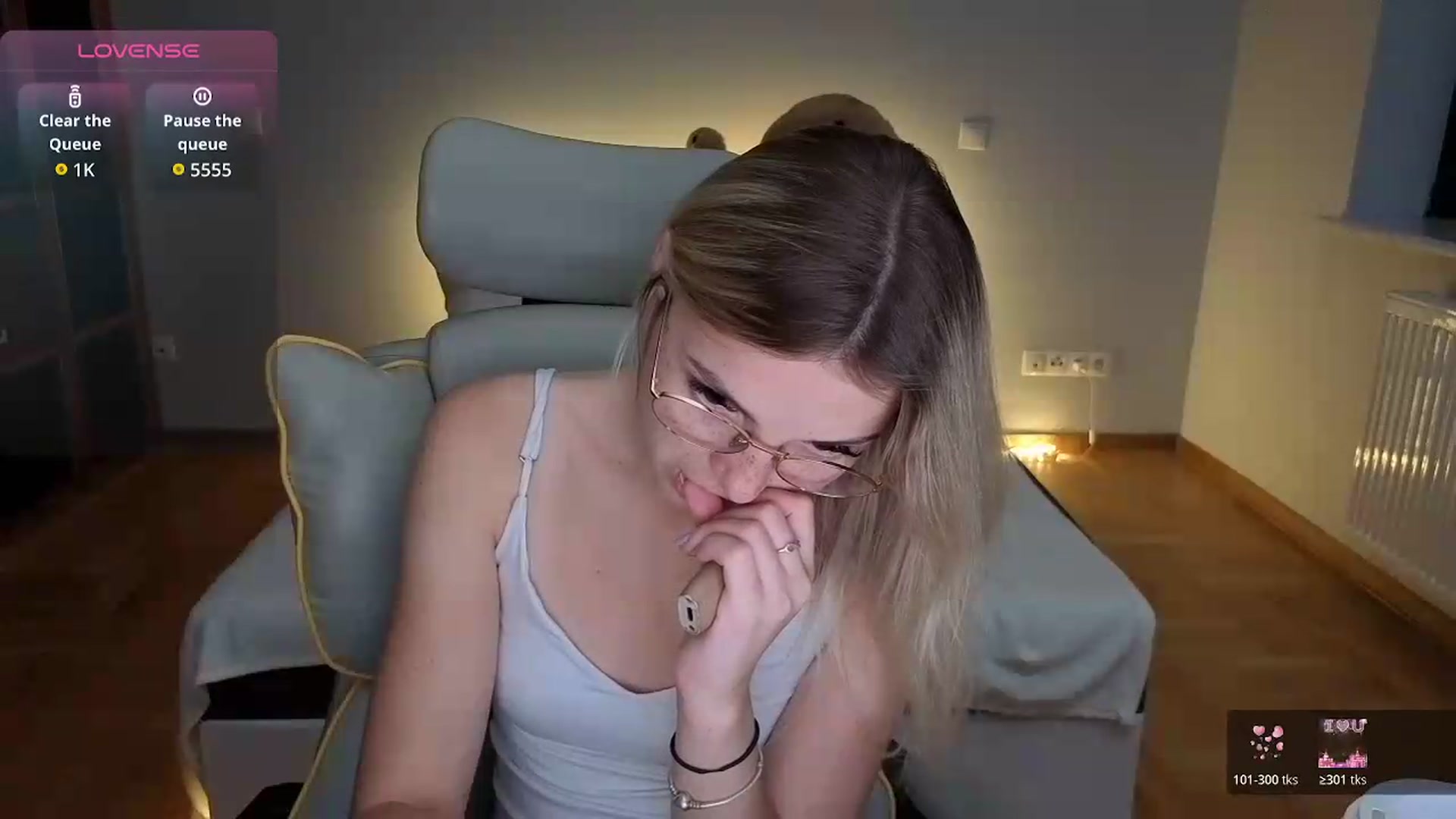 Gallery image thumbnail from Daisyy's myfreecams stream on, 09/15/2026, 03:21 image 15 of 20