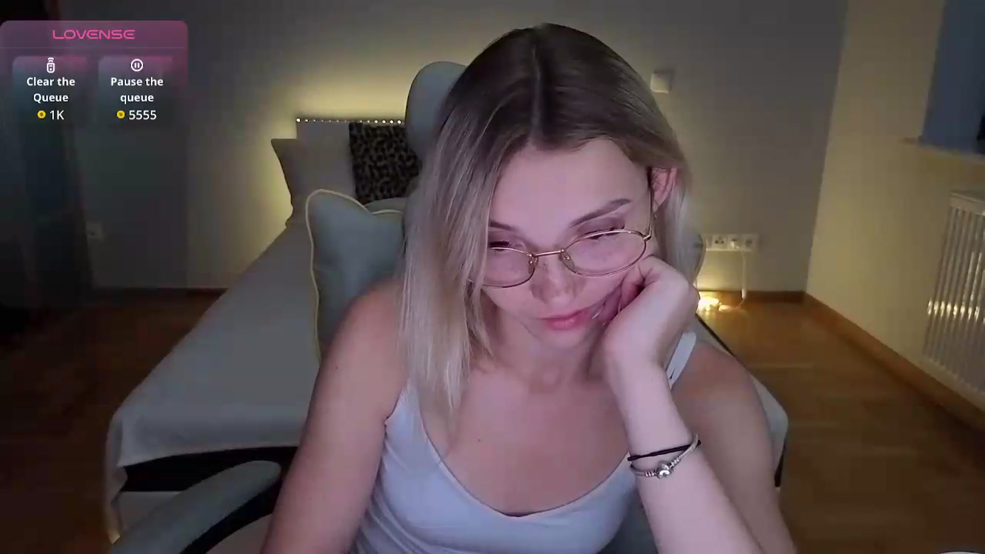 Gallery image thumbnail from Daisyy's myfreecams stream on, 09/15/2026, 04:10 image 12 of 20