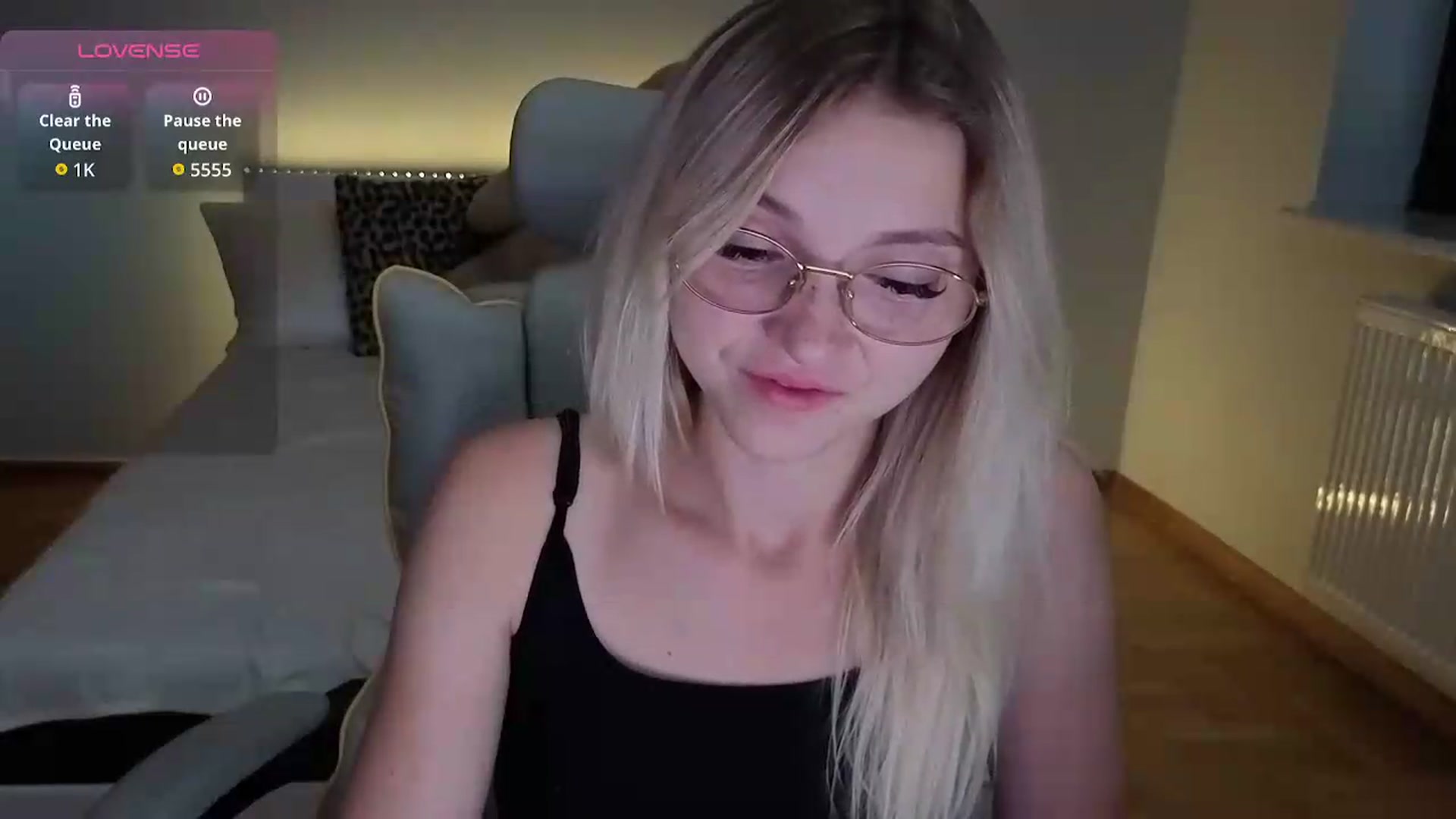 Gallery image thumbnail from Daisyy's myfreecams stream on, 09/15/2026, 05:45 image 16 of 20