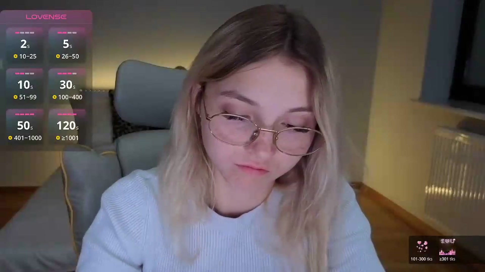 Gallery image thumbnail from Daisyy's myfreecams stream on, 09/15/2026, 21:26 image 9 of 20