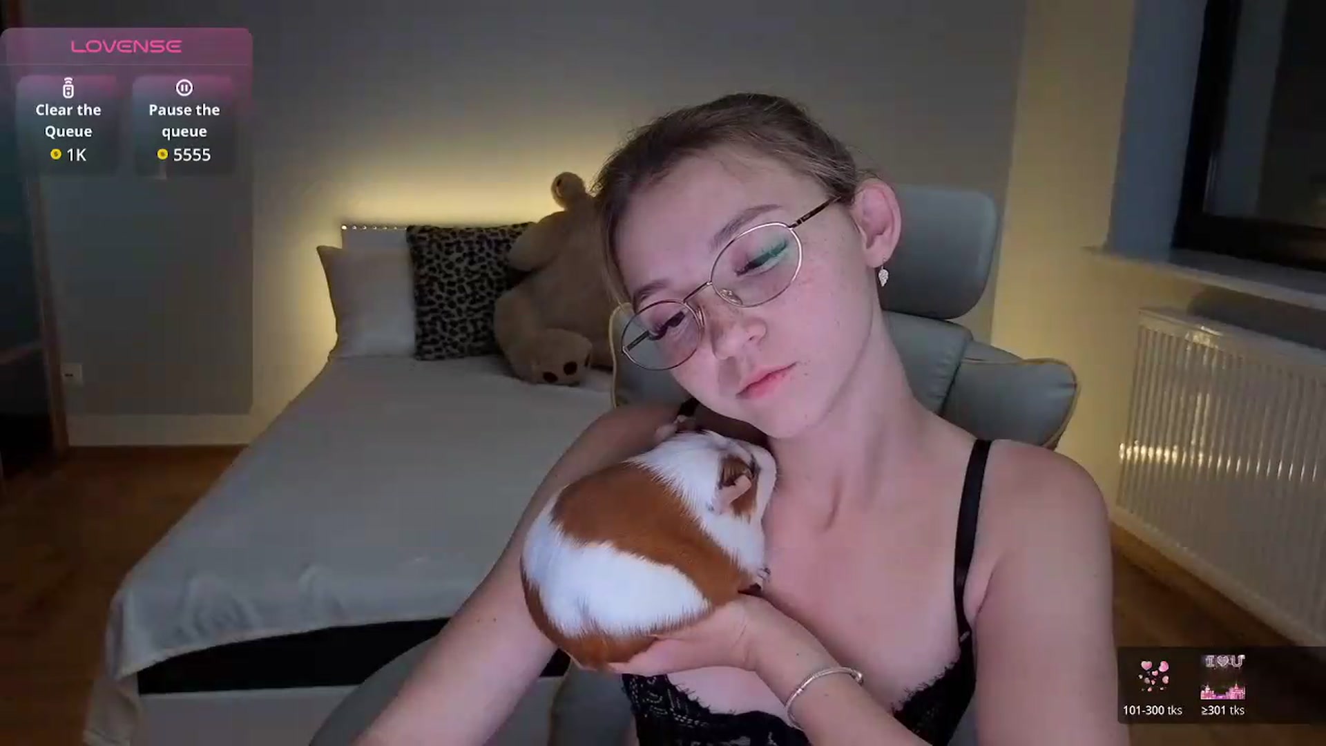 Gallery image thumbnail from Daisyy's myfreecams stream on, 09/16/2026, 02:14 image 13 of 20