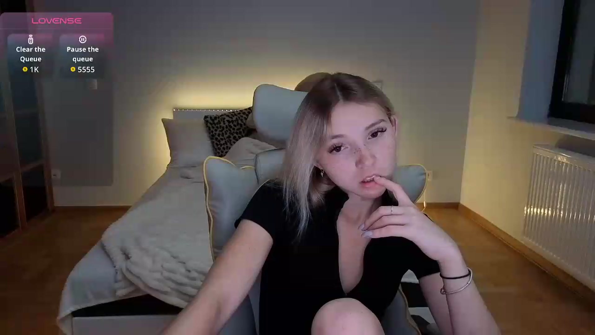 Gallery image thumbnail from Daisyy's myfreecams stream on, 09/16/2026, 18:07 image 5 of 20