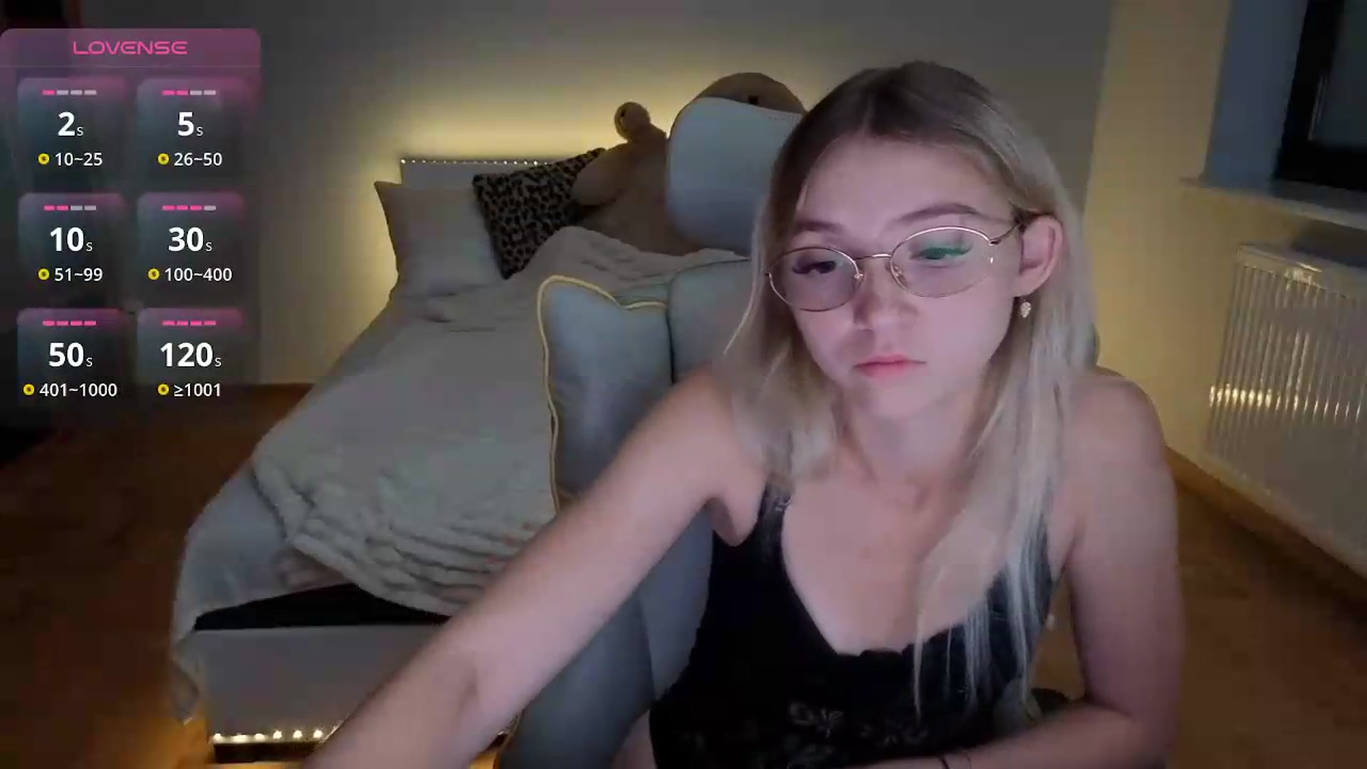 Gallery image thumbnail from Daisyy's myfreecams stream on, 09/16/2026, 22:05 image 17 of 20